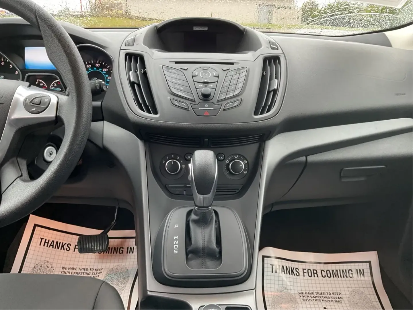 2016 Ford Escape S (1FMCU0F7XGU) with an Duratec 2.5L I-4 DOHC engine, located at 880 E. National Road, Vandalia, OH, 45377, (937) 908-9800, 39.891918, -84.183594 - **Discover Your Next Adventure with the 2016 Ford Escape at Advantage Car and Credit - Vandalia!**<br /> <br /> Are you seeking a vehicle that effortlessly balances comfort, versatility, and style for your daily commute or weekend getaways? Look no further than this stunning 2016 Ford Escape, availa - Photo#13