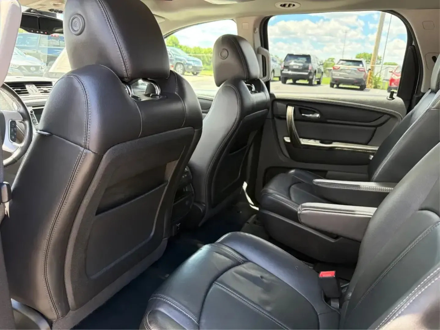 2016 GMC Acadia SLT-1 AWD (1GKKVRKD0GJ) with an 3.6L V6 DOHC 24V engine, 6A transmission, located at 1230 East Main St, Xenia, OH, 45385, (937) 908-9800, 39.688026, -83.910172 - Pack up the kids, cue up a playlist, and point the nose toward your next weekend getaway-this 2016 GMC Acadia SLT-1 AWD is built for real life in Xenia, from school drop-offs and grocery runs to road trips out toward Caesar Creek and day trips around the Dayton area. With seating for up to 7 passeng- Photo#10