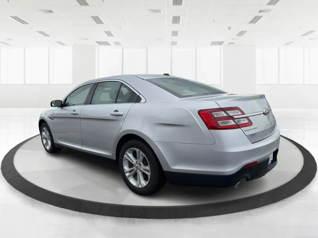 2013 Ford Taurus SEL (1FAHP2H87DG) with an 3.5L V-6 DOHC engine, located at 8750 N County Rd 25A, Piqua, OH, 45356, (937) 908-9800, 40.164391, -84.232513 - **Discover the Perfect Family Sedan: 2013 Ford Taurus SEL at Advantage Car and Credit - Piqua, OH**<br /> <br /> Are you searching for a reliable and spacious vehicle that fits seamlessly into your family's lifestyle? Look no further than this 2013 Ford Taurus SEL, available now at Advantage Car and - Photo#4