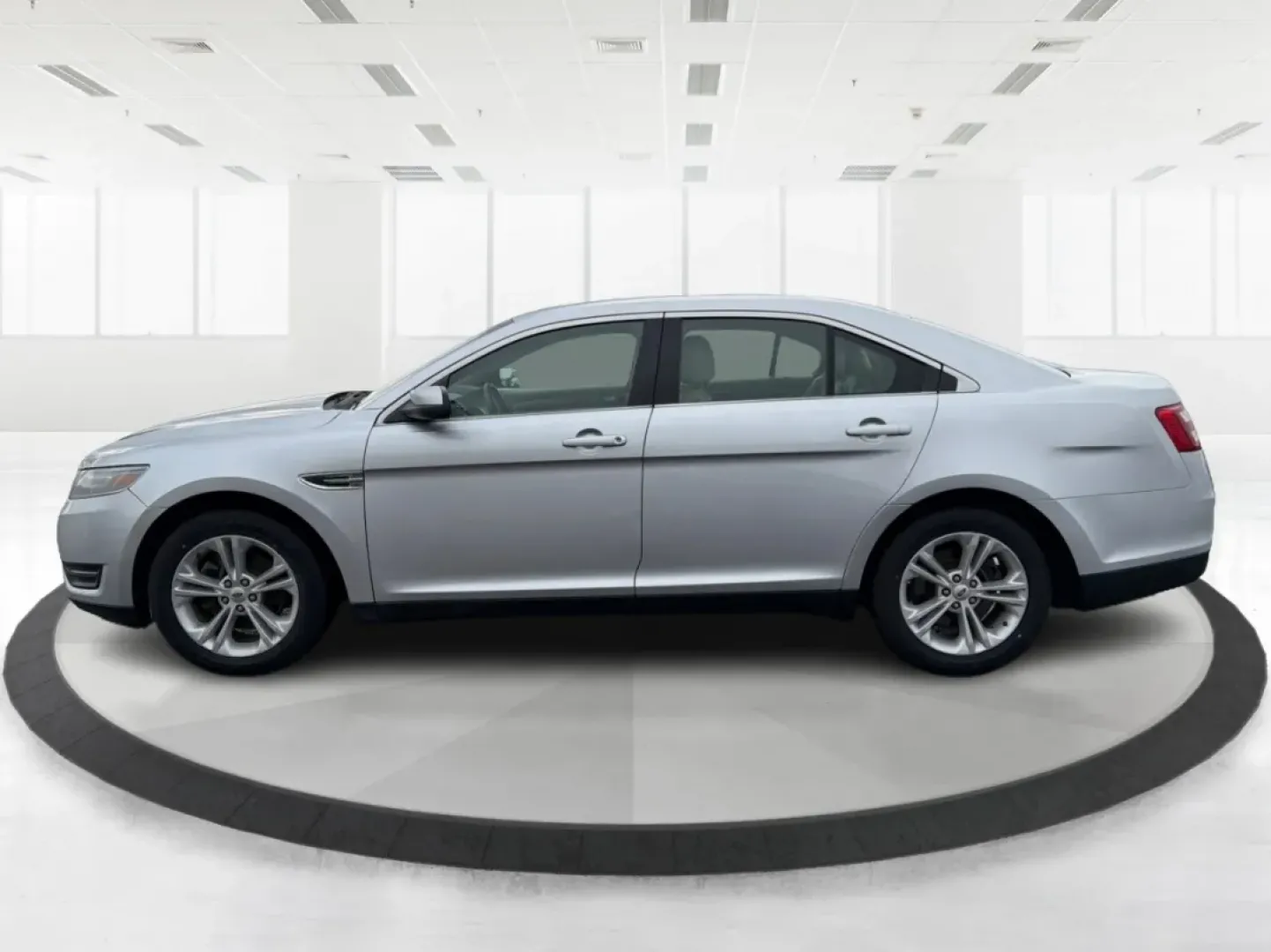 2013 Ford Taurus SEL (1FAHP2H87DG) with an 3.5L V-6 DOHC engine, 6-Speed Automatic transmission, located at 1099 N County Rd 25A , Troy, OH, 45373, (937) 908-9800, 40.057079, -84.212883 - **Discover the Perfect Family Sedan: 2013 Ford Taurus SEL at Advantage Car and Credit - Piqua, OH**<br /> <br /> Are you searching for a reliable and spacious vehicle that fits seamlessly into your family's lifestyle? Look no further than this 2013 Ford Taurus SEL, available now at Advantage Car and - Photo#5