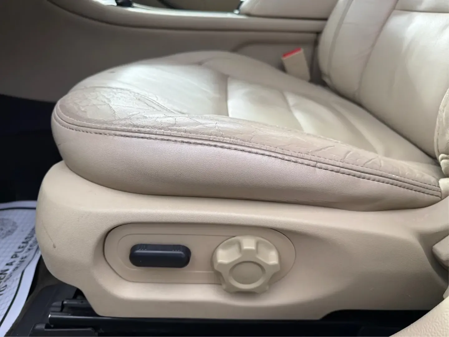 2013 Ford Taurus SEL (1FAHP2H87DG) with an 3.5L V-6 DOHC engine, 6-Speed Automatic transmission, located at 1099 N County Rd 25A , Troy, OH, 45373, (937) 908-9800, 40.057079, -84.212883 - **Discover the Perfect Family Sedan: 2013 Ford Taurus SEL at Advantage Car and Credit - Piqua, OH**<br /> <br /> Are you searching for a reliable and spacious vehicle that fits seamlessly into your family's lifestyle? Look no further than this 2013 Ford Taurus SEL, available now at Advantage Car and - Photo#17