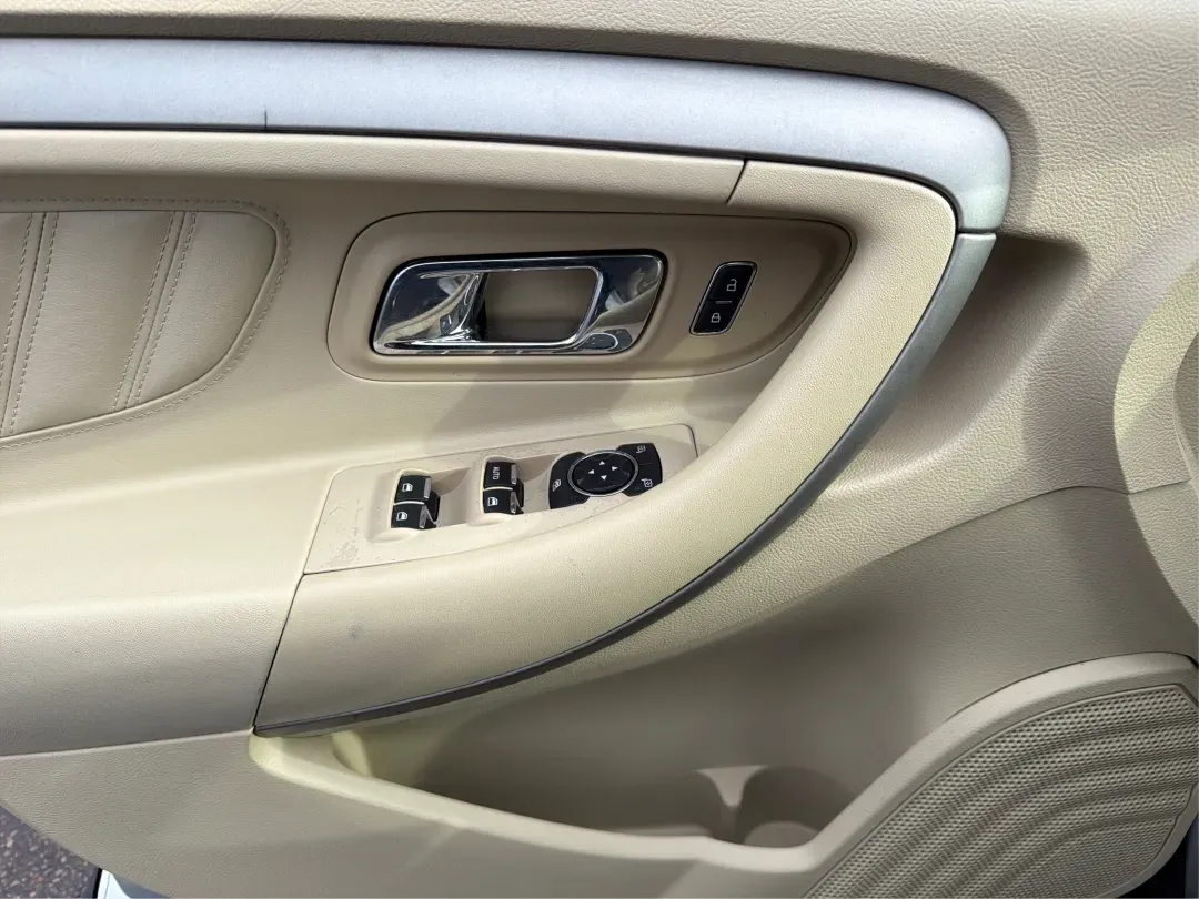 2013 Ford Taurus SEL (1FAHP2H87DG) with an 3.5L V-6 DOHC engine, located at 8750 N County Rd 25A, Piqua, OH, 45356, (937) 908-9800, 40.164391, -84.232513 - **Discover the Perfect Family Sedan: 2013 Ford Taurus SEL at Advantage Car and Credit - Piqua, OH**<br /> <br /> Are you searching for a reliable and spacious vehicle that fits seamlessly into your family's lifestyle? Look no further than this 2013 Ford Taurus SEL, available now at Advantage Car and - Photo#18