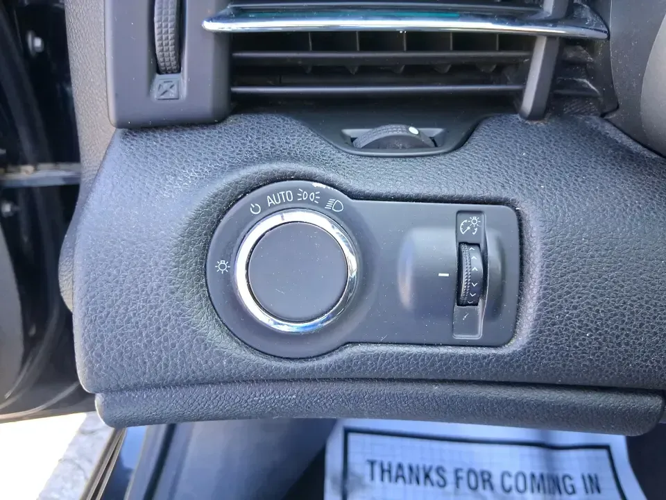 2015 Chevrolet Malibu 1LT (1G11C5SL6FF) with an ECOTEC 2.5L I-4 gasoline direct injection engine, 6-Speed Automatic transmission, located at 1184 Kauffman Ave, Fairborn, OH, 45324, (937) 908-9800, 39.807072, -84.030914 - **Elevate Your Daily Drive with the 2015 Chevrolet Malibu 1LT at Advantage Car and Credit!** <br /> <br /> Are you looking for a vehicle that combines style, comfort, and reliability? The 2015 Chevrolet Malibu 1LT is the perfect sedan for everyone from busy professionals to growing families. With it - Photo#17