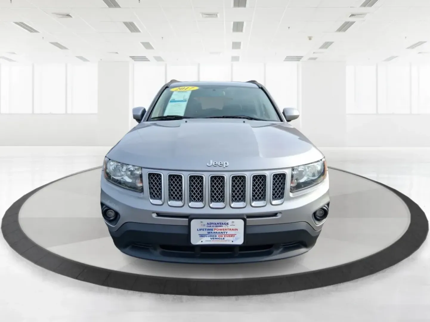 2017 Jeep Compass Latitude FWD (1C4NJCEA3HD) with an Other engine, located at 4508 South Dixie Dr, Moraine, OH, 45439, (937) 908-9800, 39.689976, -84.218452 - 2017 Jeep Compass Latitude FWD - Photo#7