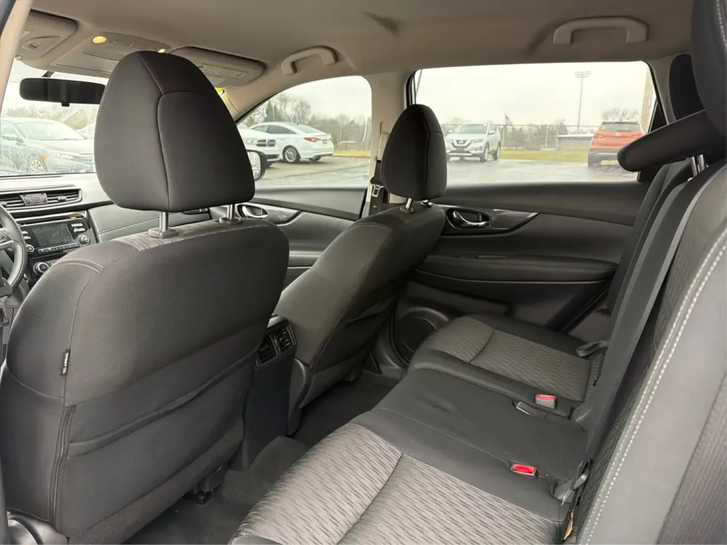 2017 Nissan Rogue S (KNMAT2MV0HP) with an 2.5L I-4 DOHC engine, CVT transmission, located at 1230 East Main St, Xenia, OH, 45385, (937) 908-9800, 39.688026, -83.910172 - **Adventure Awaits: Explore the 2017 Nissan Rogue at Advantage Car and Credit!**<br /> <br /> Are you ready to embark on your next family road trip or weekend adventure? The 2017 Nissan Rogue is the perfect companion for those who value versatility, comfort, and reliability. Whether you're navigatin - Photo#10