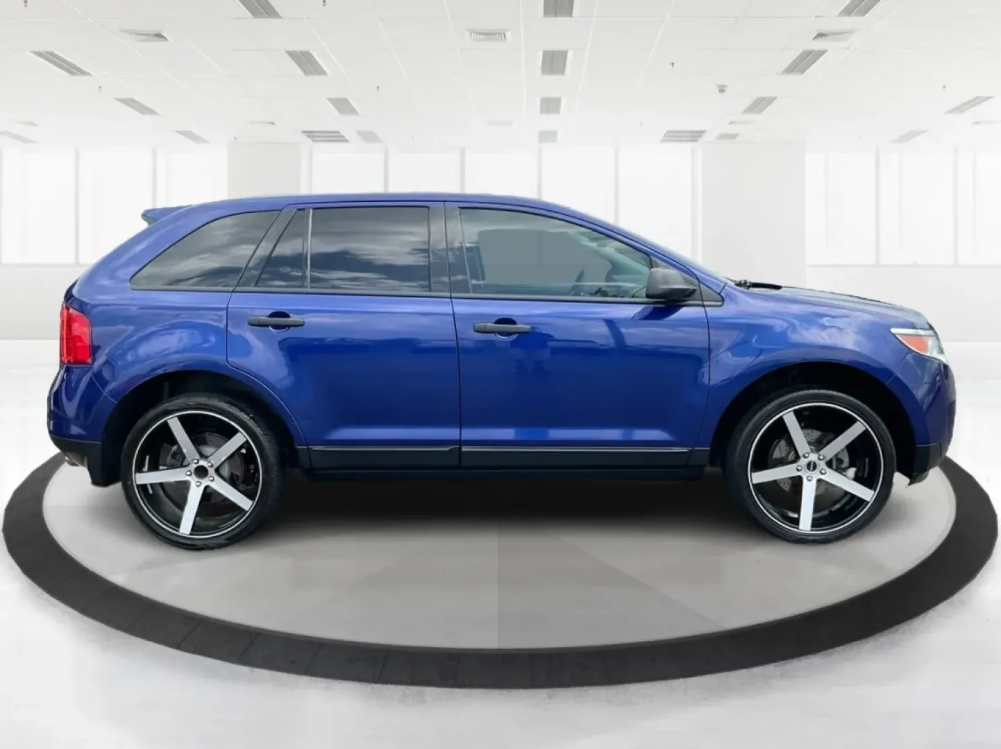 2013 Ford Edge SE (2FMDK3GC6DB) with an Other engine, located at 1099 N County Rd 25A , Troy, OH, 45373, (937) 908-9800, 40.057079, -84.212883 - **Discover Your Next Adventure with the 2013 Ford Edge SE A Perfect Family SUV!**<br /> <br /> Are you searching for a reliable and stylish SUV to elevate your family's adventures? The 2013 Ford Edge SE, available at Advantage Car and Credit in Fairborn, OH, is the ideal vehicle for families and in - Photo#1