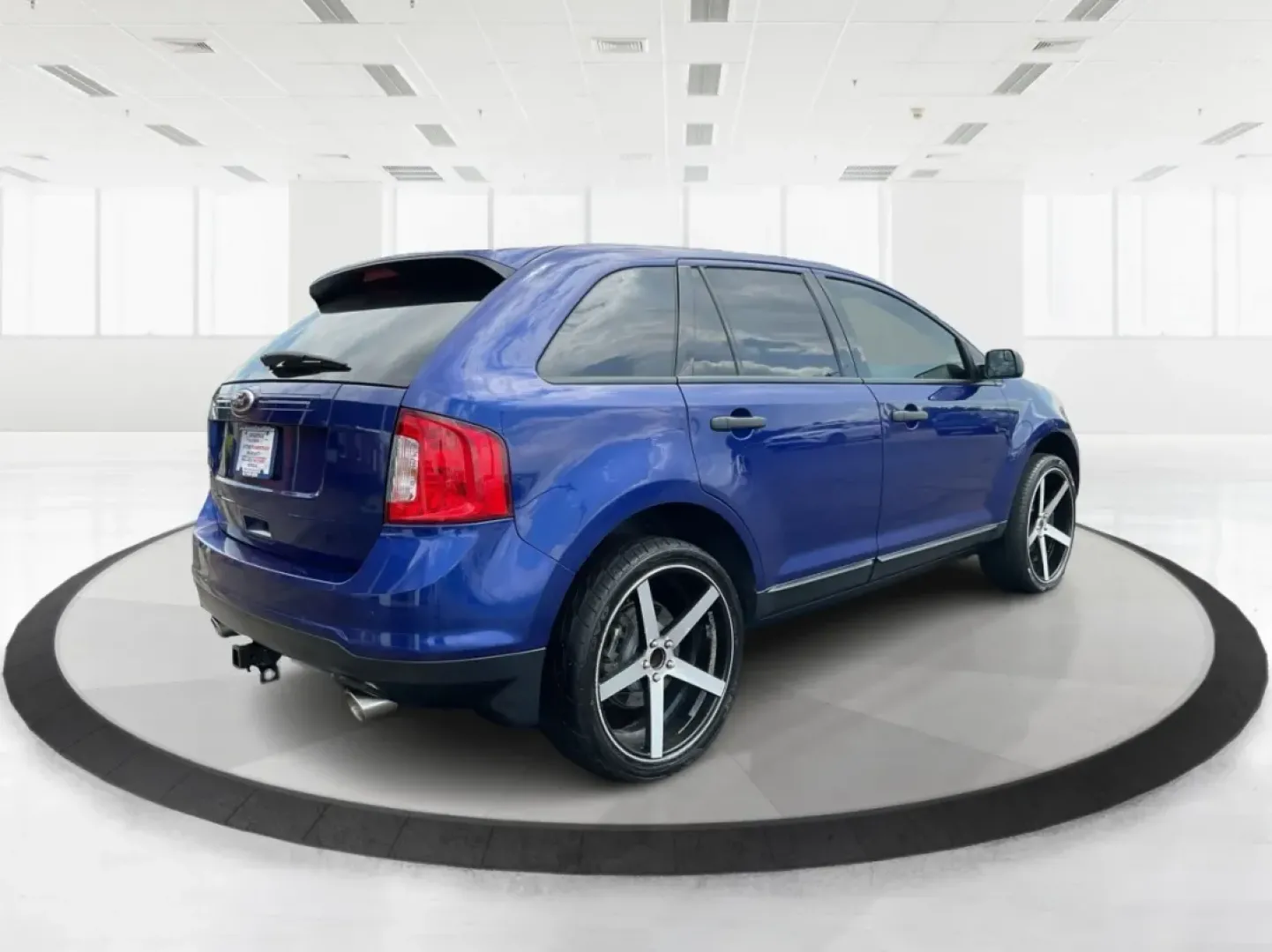 2013 Ford Edge SE (2FMDK3GC6DB) with an Other engine, located at 1099 N County Rd 25A , Troy, OH, 45373, (937) 908-9800, 40.057079, -84.212883 - **Discover Your Next Adventure with the 2013 Ford Edge SE A Perfect Family SUV!**<br /> <br /> Are you searching for a reliable and stylish SUV to elevate your family's adventures? The 2013 Ford Edge SE, available at Advantage Car and Credit in Fairborn, OH, is the ideal vehicle for families and in - Photo#2