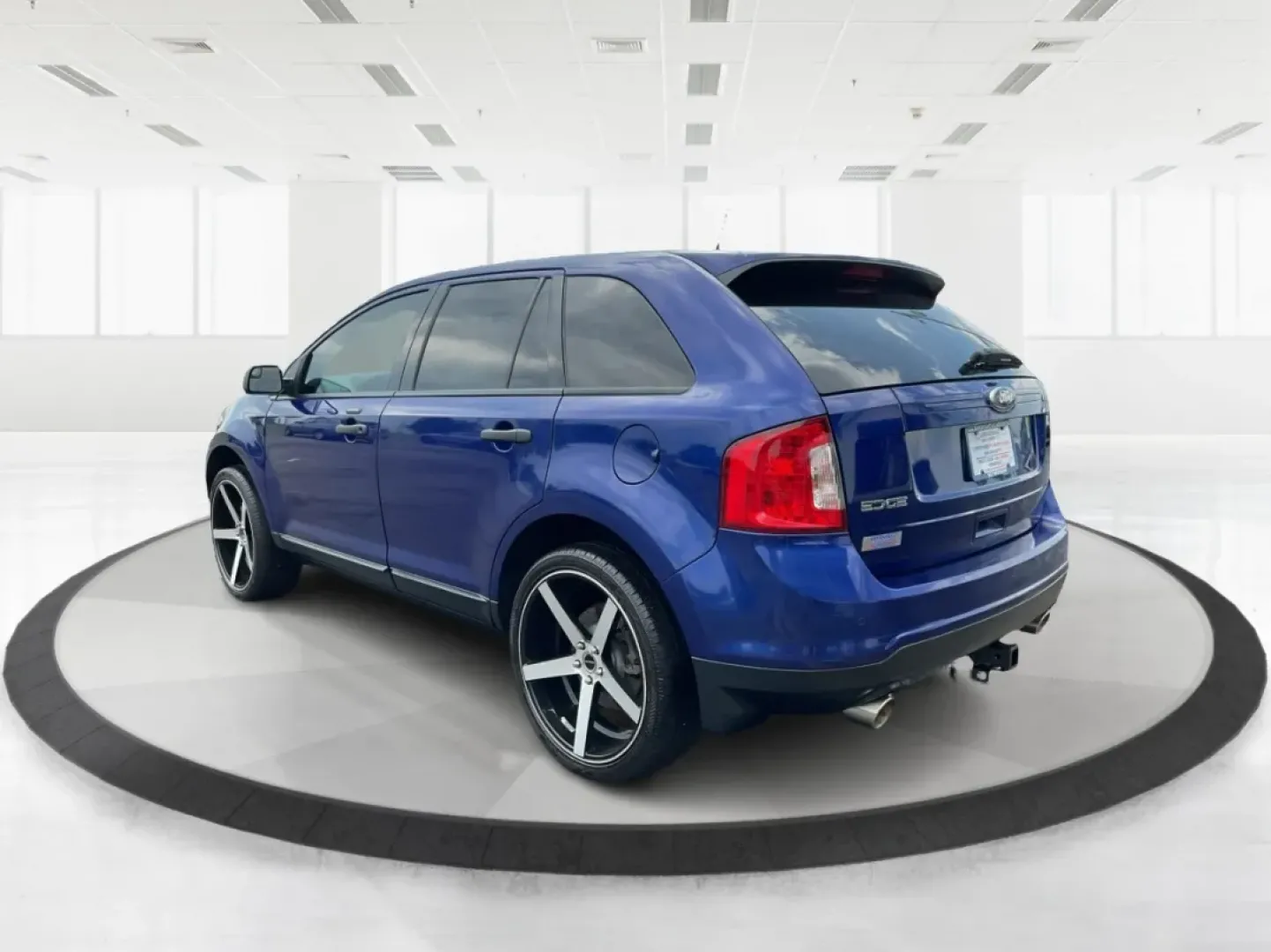 2013 Ford Edge SE (2FMDK3GC6DB) with an Other engine, located at 1099 N County Rd 25A , Troy, OH, 45373, (937) 908-9800, 40.057079, -84.212883 - **Discover Your Next Adventure with the 2013 Ford Edge SE A Perfect Family SUV!**<br /> <br /> Are you searching for a reliable and stylish SUV to elevate your family's adventures? The 2013 Ford Edge SE, available at Advantage Car and Credit in Fairborn, OH, is the ideal vehicle for families and in - Photo#4