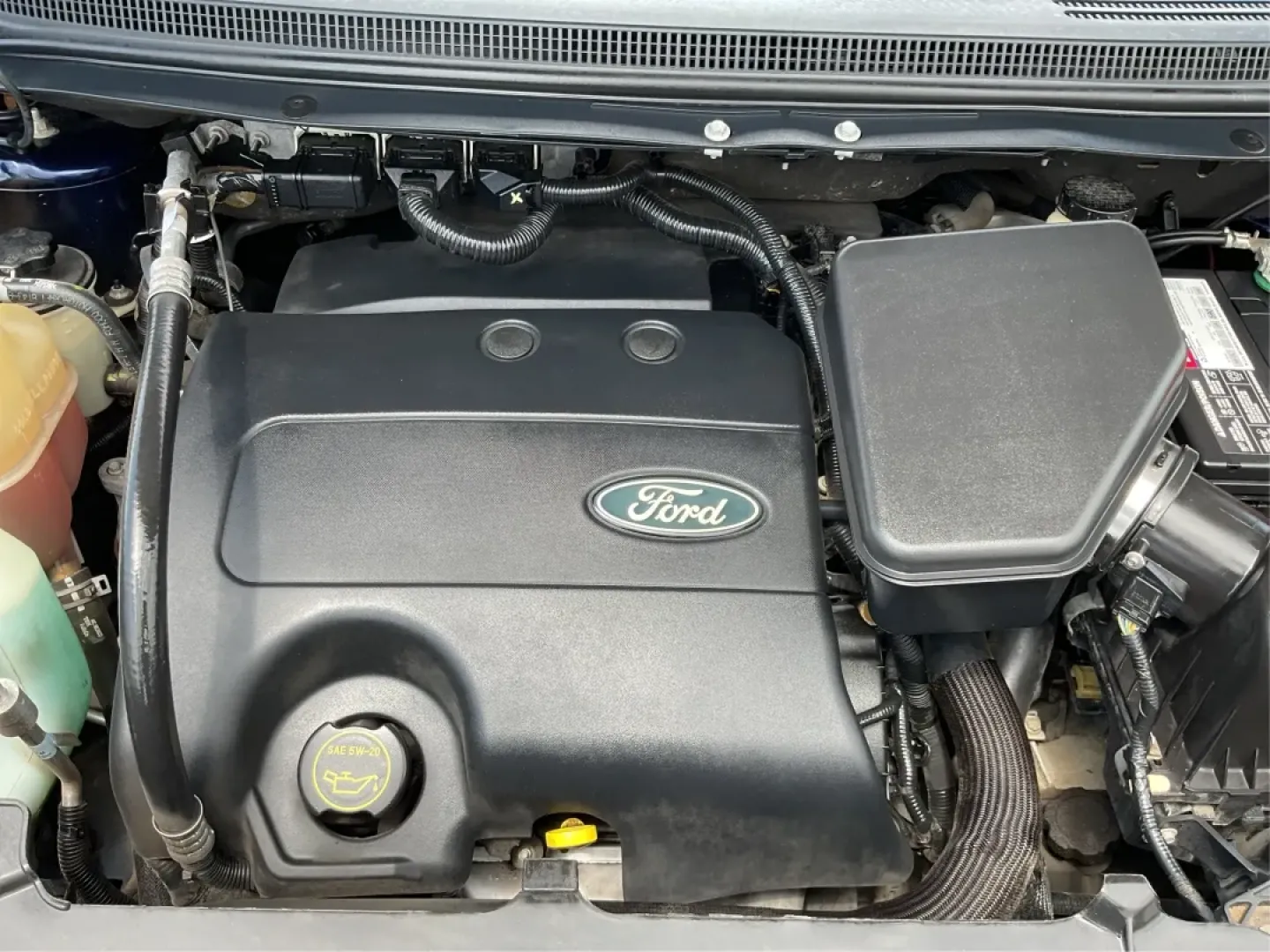 2013 Ford Edge SE (2FMDK3GC6DB) with an Other engine, located at 1099 N County Rd 25A , Troy, OH, 45373, (937) 908-9800, 40.057079, -84.212883 - **Discover Your Next Adventure with the 2013 Ford Edge SE A Perfect Family SUV!**<br /> <br /> Are you searching for a reliable and stylish SUV to elevate your family's adventures? The 2013 Ford Edge SE, available at Advantage Car and Credit in Fairborn, OH, is the ideal vehicle for families and in - Photo#11