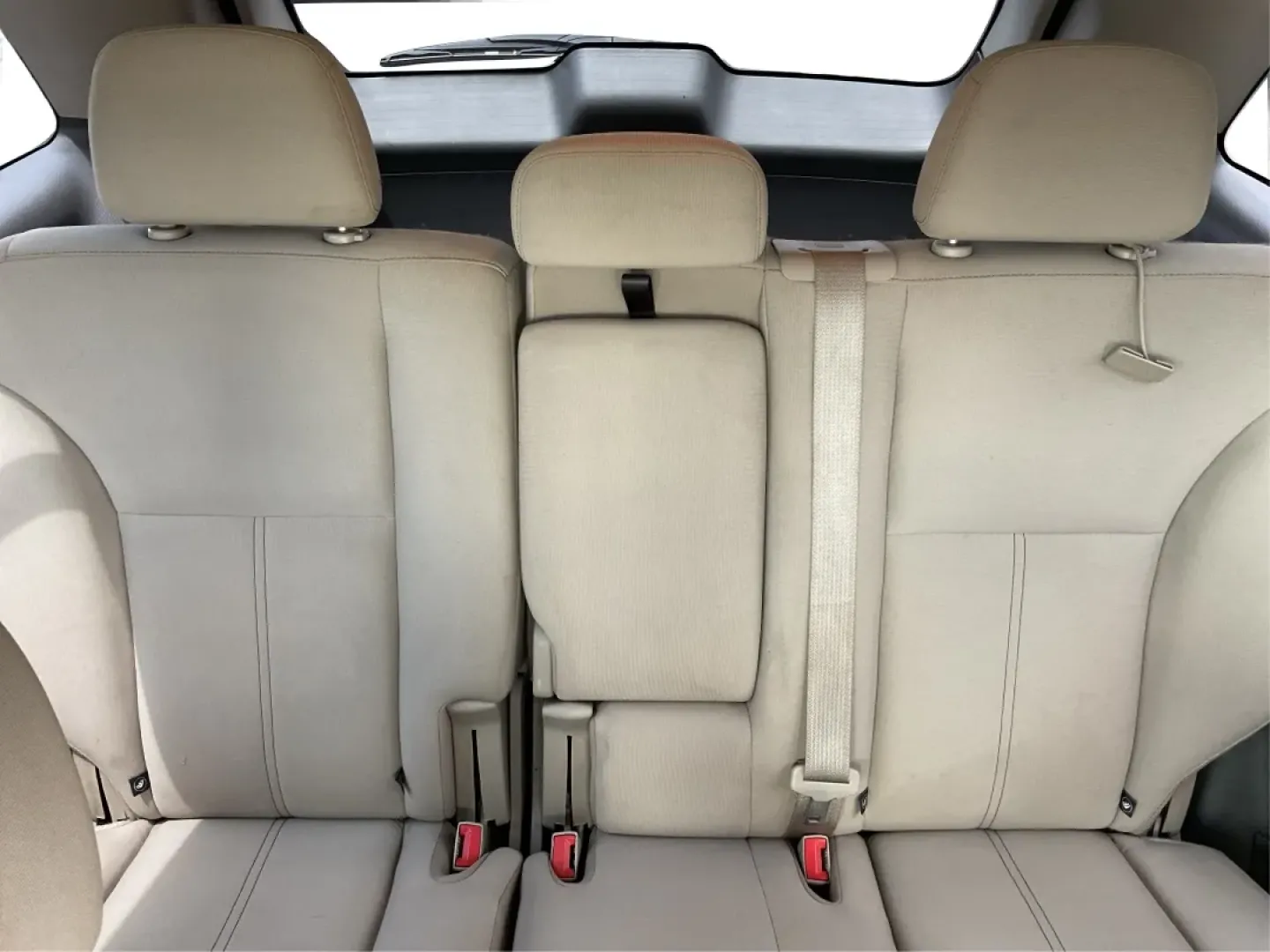 2013 Ford Edge SE (2FMDK3GC6DB) with an Other engine, located at 1099 N County Rd 25A , Troy, OH, 45373, (937) 908-9800, 40.057079, -84.212883 - **Discover Your Next Adventure with the 2013 Ford Edge SE A Perfect Family SUV!**<br /> <br /> Are you searching for a reliable and stylish SUV to elevate your family's adventures? The 2013 Ford Edge SE, available at Advantage Car and Credit in Fairborn, OH, is the ideal vehicle for families and in - Photo#14