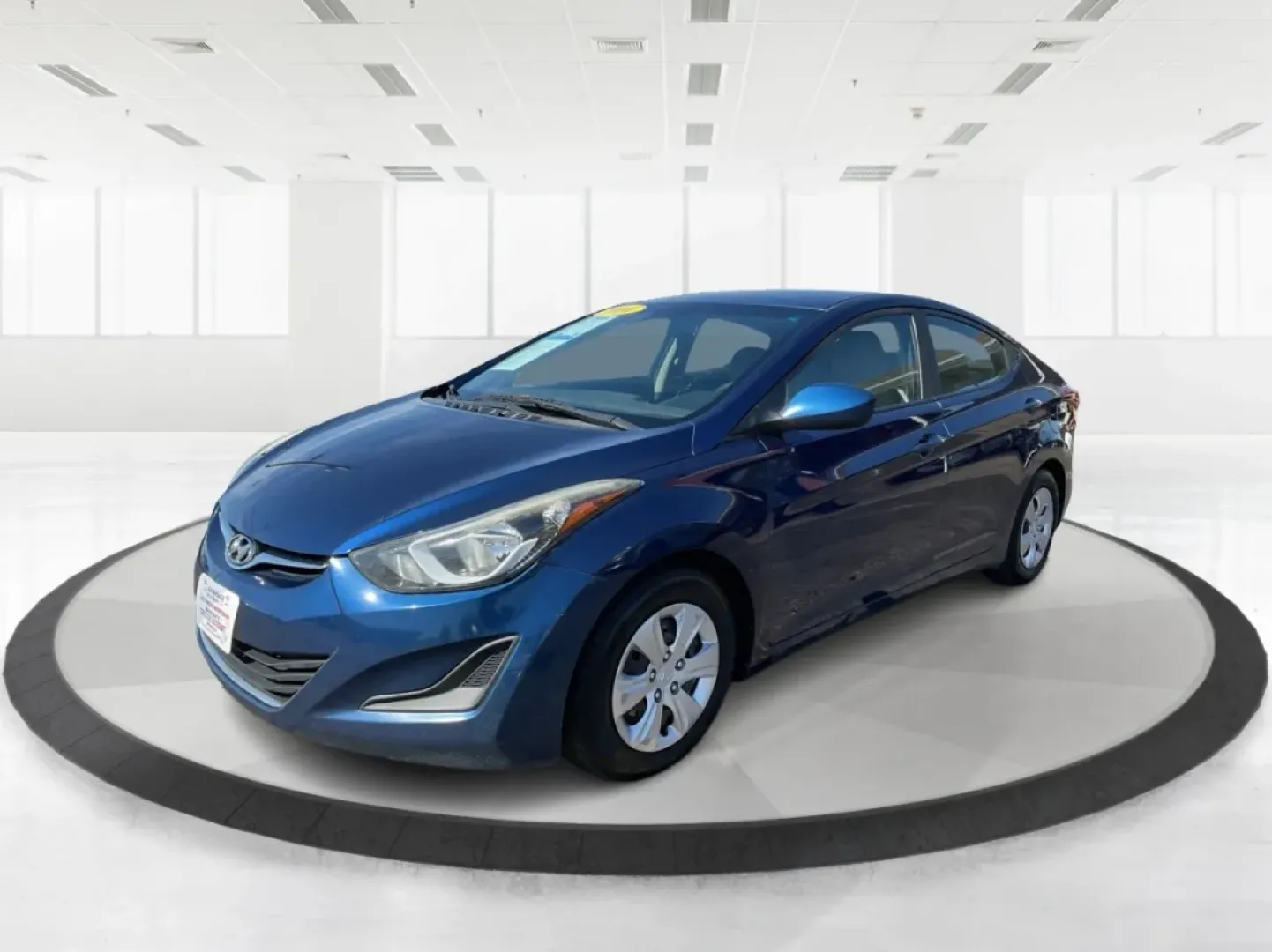 2016 Hyundai Elantra SE (5NPDH4AE5GH) with an Nu 1.8L I-4 DOHC engine, located at 401 Woodman Dr, Riverside, OH, 45431, (937) 908-9800, 39.760899, -84.123421 - **Elevate Your Daily Commute with the 2016 Hyundai Elantra SE at Advantage Car and Credit!**<br /> <br /> Are you tired of your mundane daily commute? Looking for a reliable vehicle that not only delivers performance but also fits your lifestyle? Look no further! The 2016 Hyundai Elantra SE is your - Photo#8