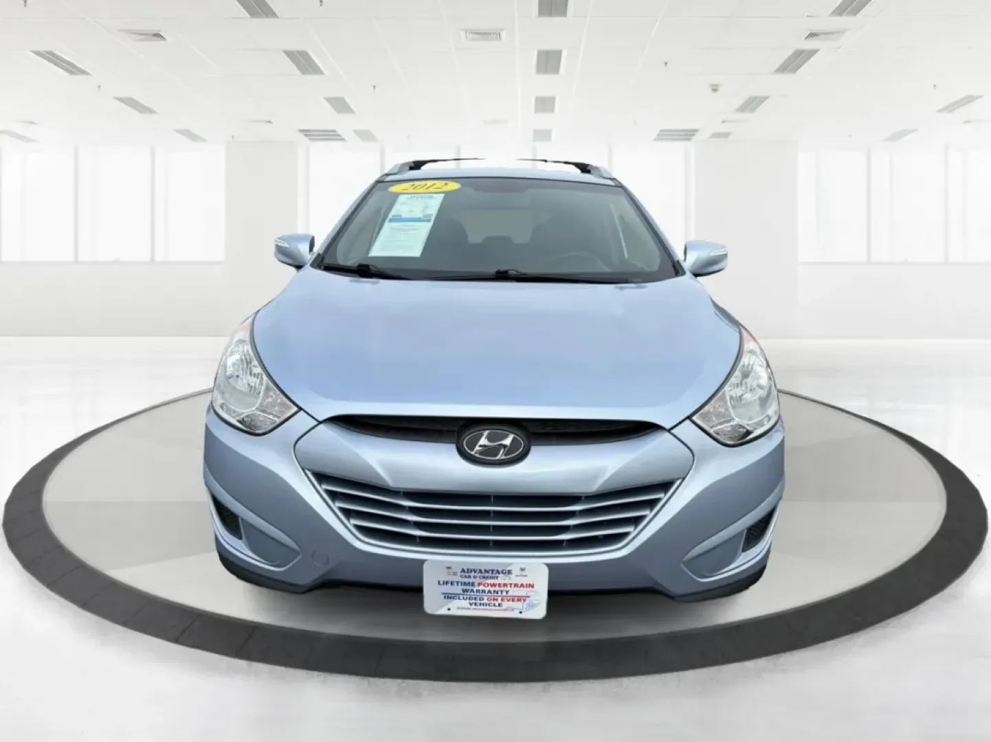 2012 Hyundai Tucson GLS (KM8JU3AC7CU) with an Theta II 2.4L I-4 DOHC engine, located at 8750 N County Rd 25A, Piqua, OH, 45356, (937) 908-9800, 40.164391, -84.232513 - **Discover the Perfect Family Adventure Vehicle: 2012 Hyundai Tucson GLS at Advantage Car and Credit - Piqua**<br /> <br /> Are you on the hunt for a versatile SUV that fits seamlessly into your active lifestyle? Look no further than this stunning 2012 Hyundai Tucson GLS at Advantage Car and Credit - Photo#7