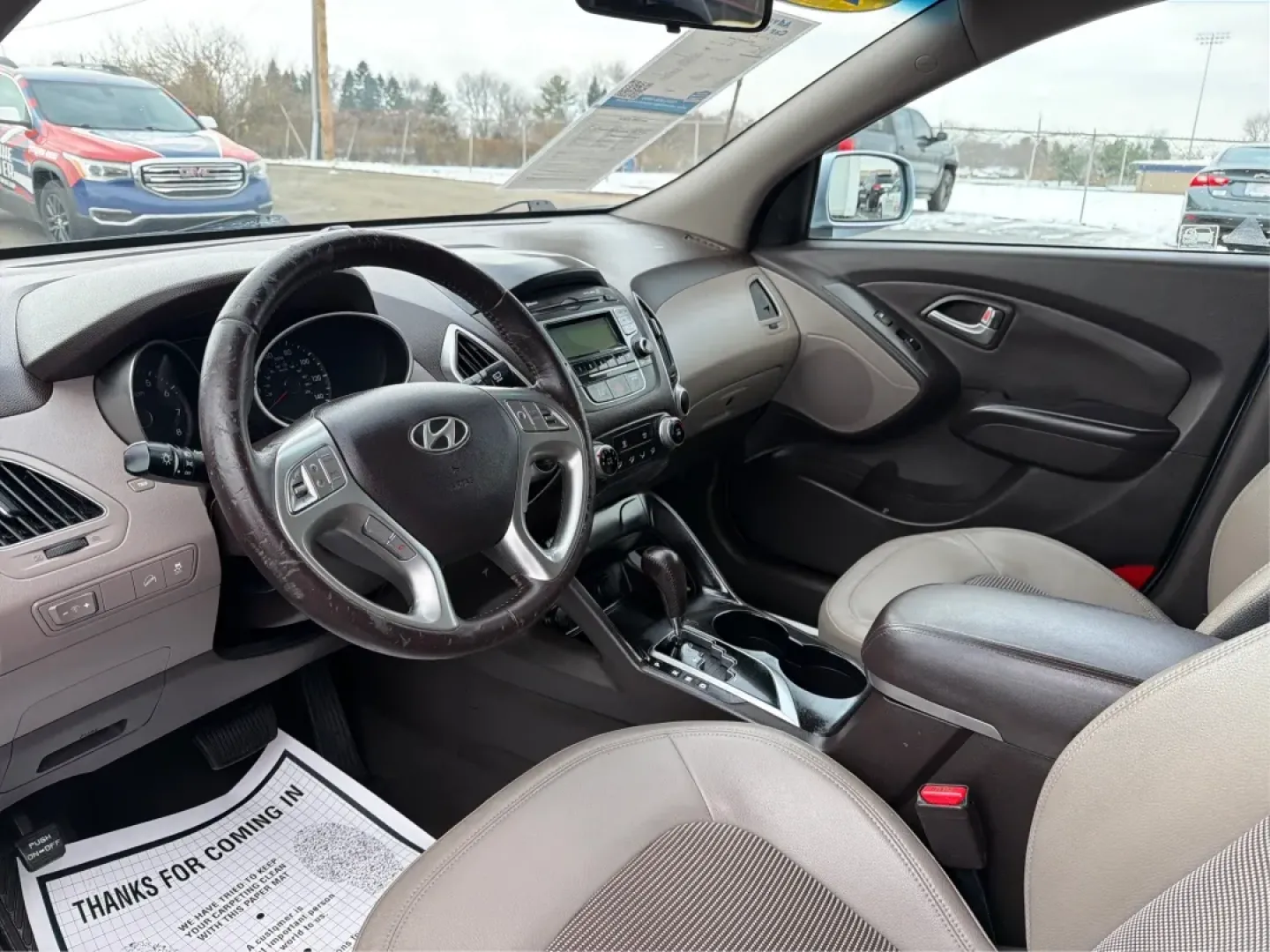 2012 Hyundai Tucson GLS (KM8JU3AC7CU) with an Theta II 2.4L I-4 DOHC engine, located at 8750 N County Rd 25A, Piqua, OH, 45356, (937) 908-9800, 40.164391, -84.232513 - **Discover the Perfect Family Adventure Vehicle: 2012 Hyundai Tucson GLS at Advantage Car and Credit - Piqua**<br /> <br /> Are you on the hunt for a versatile SUV that fits seamlessly into your active lifestyle? Look no further than this stunning 2012 Hyundai Tucson GLS at Advantage Car and Credit - Photo#9