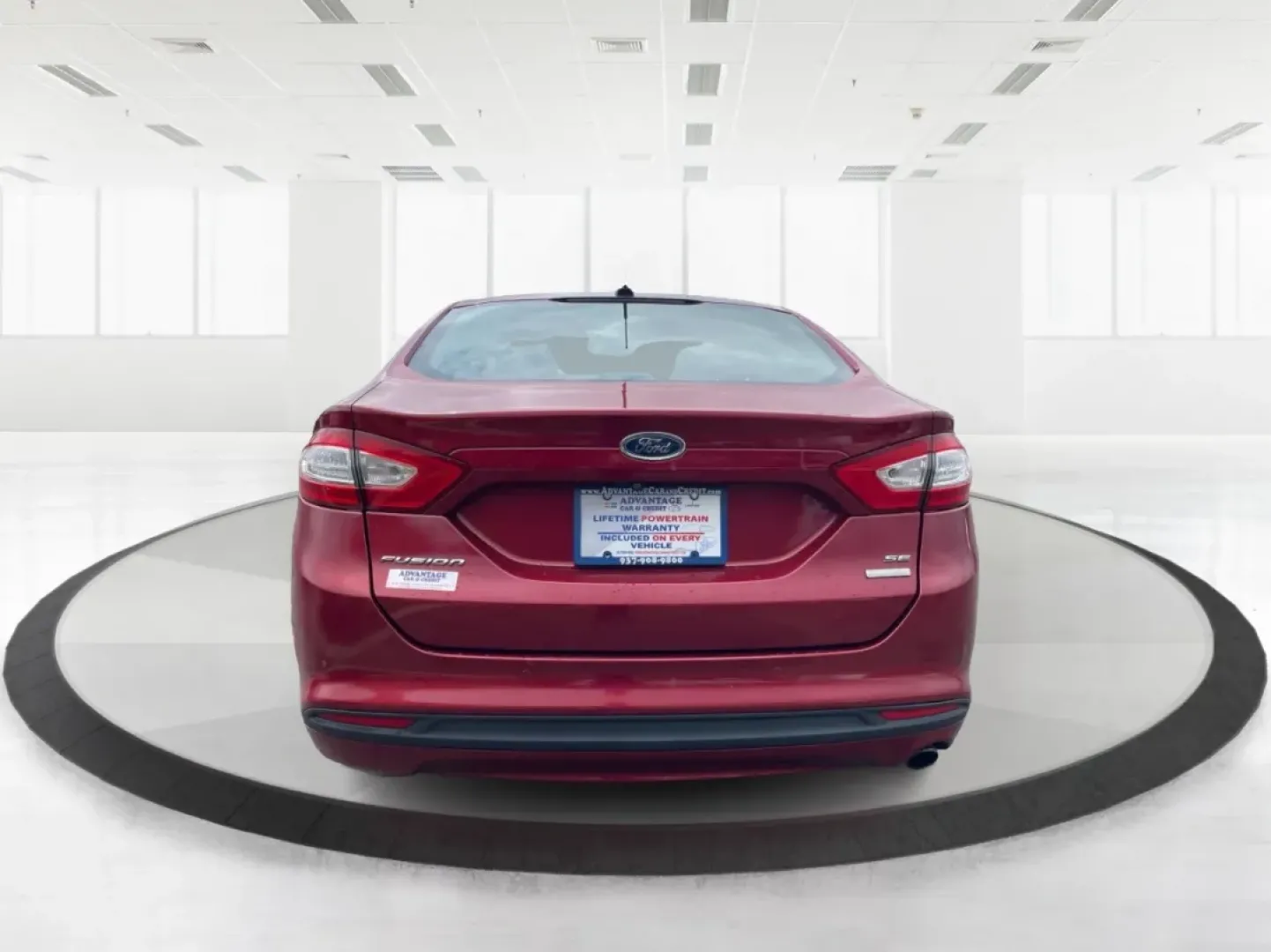 2016 Ford Fusion SE (3FA6P0HD7GR) with an Other engine, located at 880 E. National Road, Vandalia, OH, 45377, (937) 908-9800, 39.891918, -84.183594 - Experience the perfect blend of style, comfort, and reliability with this 2016 Ford Fusion SE, available now at Advantage Car and Credit in Fairborn, OH. Whether you're a commuter navigating the busy streets of downtown Fairborn or a growing family looking for a dependable vehicle for your weekend a - Photo#3