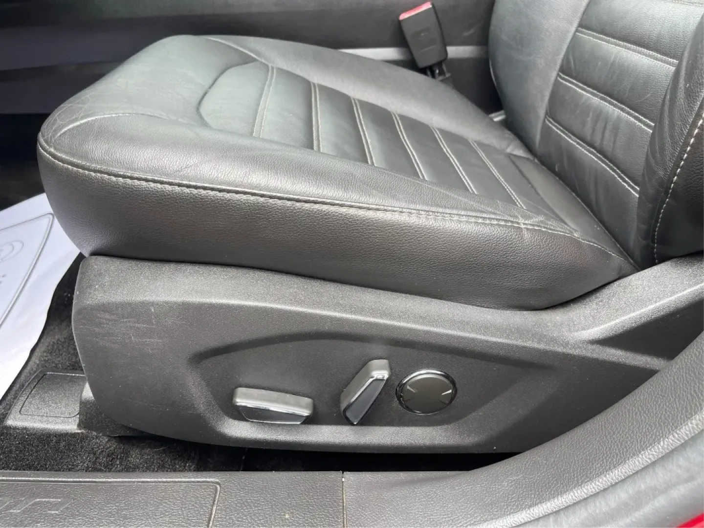 2016 Ford Fusion SE (3FA6P0HD7GR) with an Other engine, located at 880 E. National Road, Vandalia, OH, 45377, (937) 908-9800, 39.891918, -84.183594 - Experience the perfect blend of style, comfort, and reliability with this 2016 Ford Fusion SE, available now at Advantage Car and Credit in Fairborn, OH. Whether you're a commuter navigating the busy streets of downtown Fairborn or a growing family looking for a dependable vehicle for your weekend a - Photo#17