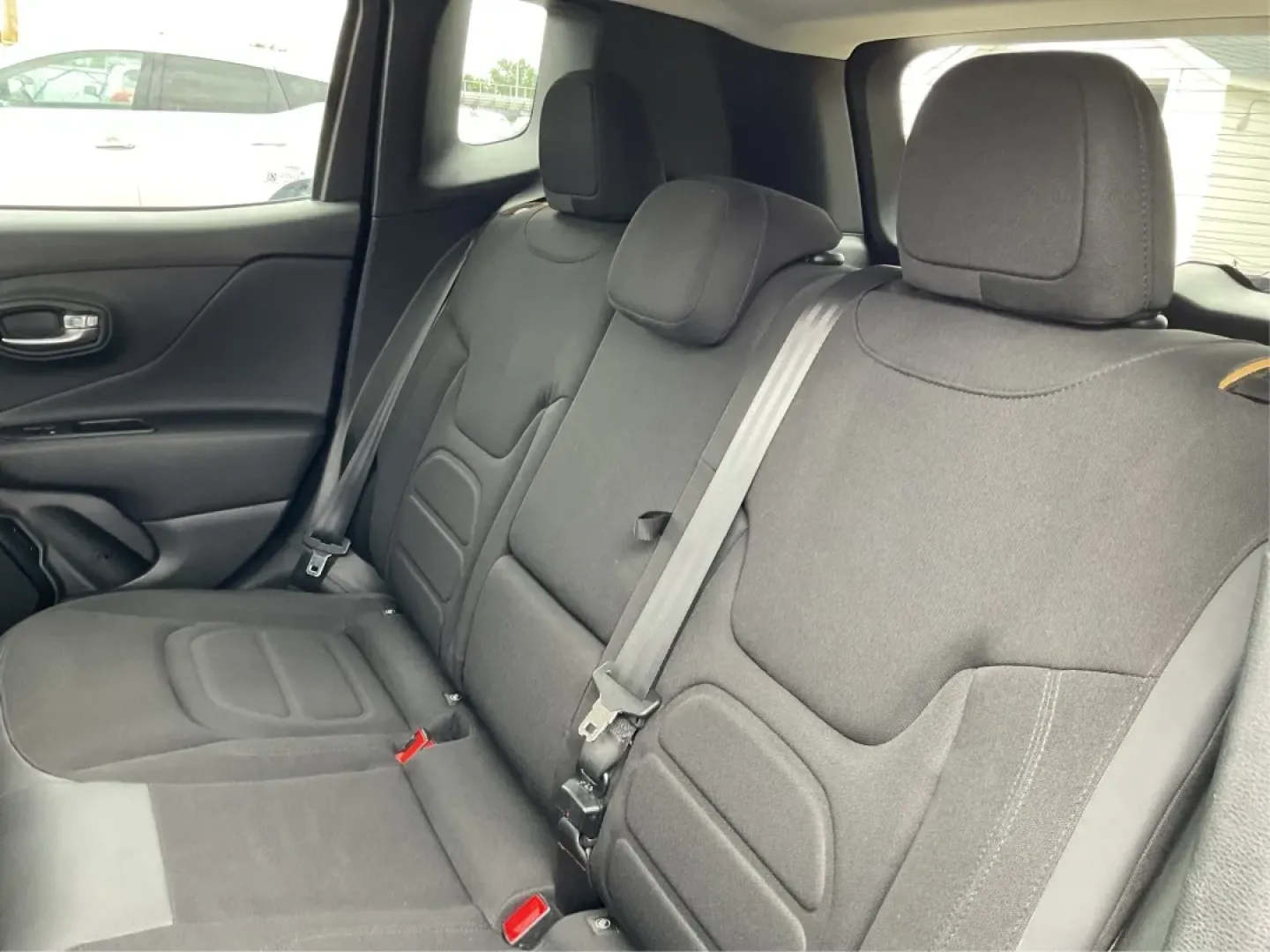 2016 Jeep Renegade Justice (ZACCJBBT4GP) with an Tigershark MultiAir 2.4L I-4 variable valve contro engine, located at 8750 N County Rd 25A, Piqua, OH, 45356, (937) 908-9800, 40.164391, -84.232513 - ### Adventure Awaits with the 2016 Jeep Renegade Justice at Advantage Car and Credit - Xenia!<br /> <br /> Are you ready to tackle your next adventure? Whether you're planning a weekend getaway with friends, navigating the hustle and bustle of daily commutes, or exploring the great outdoors, the 201 - Photo#10