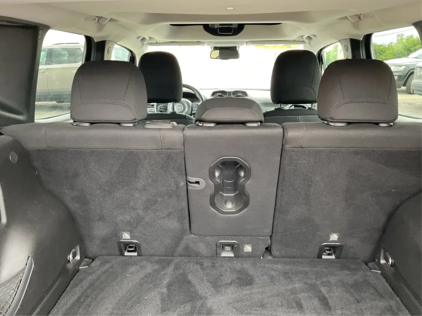 2016 Jeep Renegade Justice (ZACCJBBT4GP) with an Tigershark MultiAir 2.4L I-4 variable valve contro engine, located at 8750 N County Rd 25A, Piqua, OH, 45356, (937) 908-9800, 40.164391, -84.232513 - ### Adventure Awaits with the 2016 Jeep Renegade Justice at Advantage Car and Credit - Xenia!<br /> <br /> Are you ready to tackle your next adventure? Whether you're planning a weekend getaway with friends, navigating the hustle and bustle of daily commutes, or exploring the great outdoors, the 201 - Photo#11