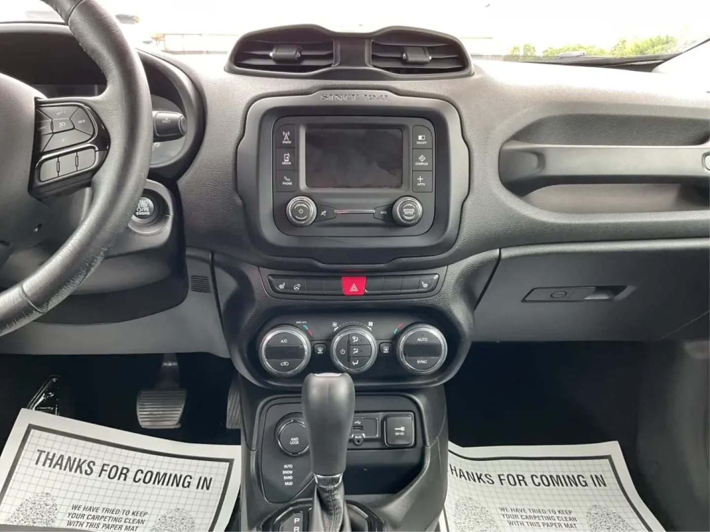2016 Jeep Renegade Justice (ZACCJBBT4GP) with an Tigershark MultiAir 2.4L I-4 variable valve contro engine, located at 8750 N County Rd 25A, Piqua, OH, 45356, (937) 908-9800, 40.164391, -84.232513 - ### Adventure Awaits with the 2016 Jeep Renegade Justice at Advantage Car and Credit - Xenia!<br /> <br /> Are you ready to tackle your next adventure? Whether you're planning a weekend getaway with friends, navigating the hustle and bustle of daily commutes, or exploring the great outdoors, the 201 - Photo#12