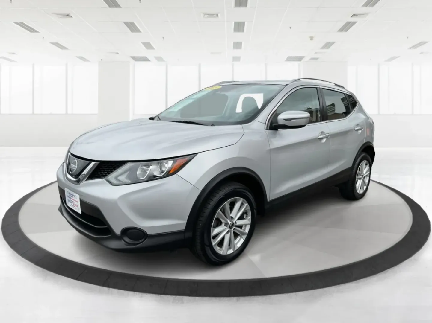 2019 Nissan Rogue SV (JN1BJ1CR3KW) with an 2L I-4 gasoline direct injection engine, located at 4508 South Dixie Dr, Moraine, OH, 45439, (937) 908-9800, 39.689976, -84.218452 - Imagine hitting the open road, the wind in your hair, as you embark on spontaneous weekend adventures or daily commutes-this is the lifestyle that the 2019 Nissan Rogue SV embodies. With its versatile SUV design and impressive features, this vehicle is perfect for anyone looking to elevate their dri - Photo#8