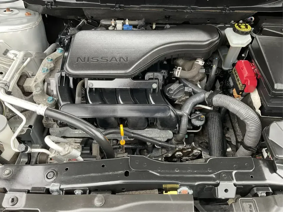 2019 Nissan Rogue SV (JN1BJ1CR3KW) with an 2L I-4 gasoline direct injection engine, CVT transmission, located at 880 E. National Road, Vandalia, OH, 45377, (937) 908-9800, 39.891918, -84.183594 - Imagine hitting the open road, the wind in your hair, as you embark on spontaneous weekend adventures or daily commutes-this is the lifestyle that the 2019 Nissan Rogue SV embodies. With its versatile SUV design and impressive features, this vehicle is perfect for anyone looking to elevate their dri - Photo#11