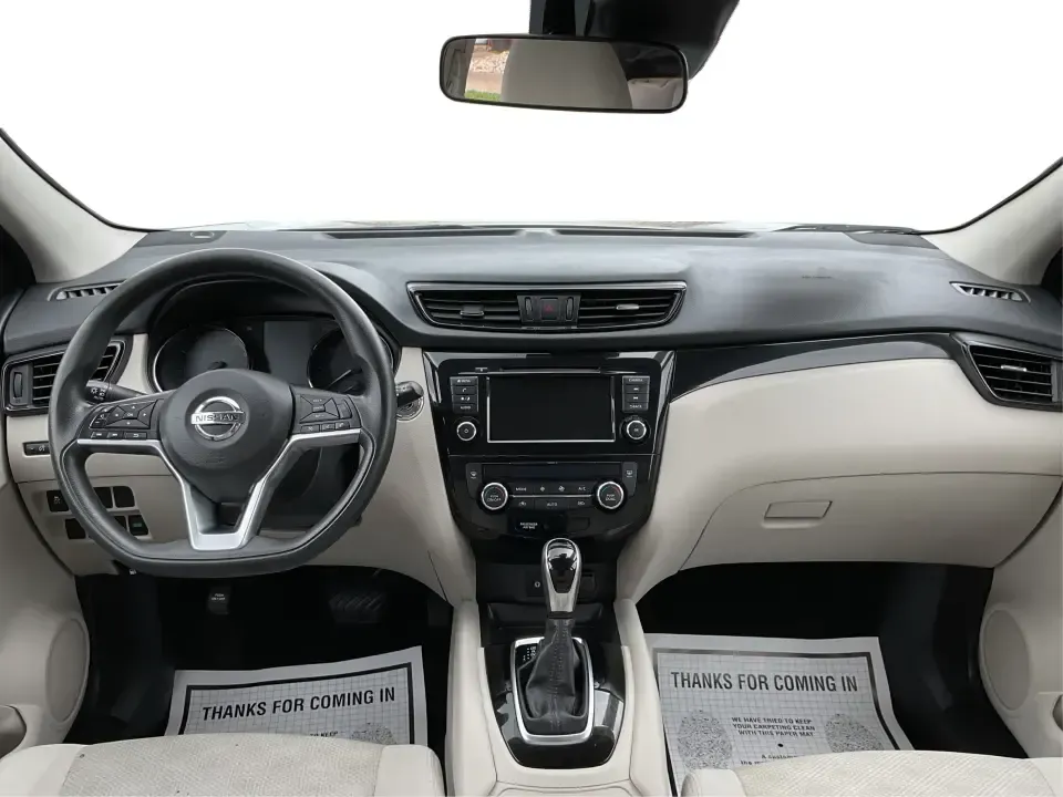 2019 Nissan Rogue SV (JN1BJ1CR3KW) with an 2L I-4 gasoline direct injection engine, CVT transmission, located at 880 E. National Road, Vandalia, OH, 45377, (937) 908-9800, 39.891918, -84.183594 - Imagine hitting the open road, the wind in your hair, as you embark on spontaneous weekend adventures or daily commutes-this is the lifestyle that the 2019 Nissan Rogue SV embodies. With its versatile SUV design and impressive features, this vehicle is perfect for anyone looking to elevate their dri - Photo#20