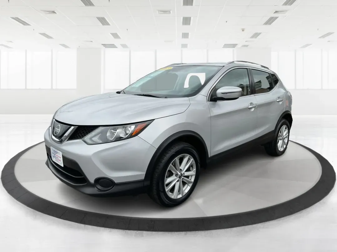 2019 Nissan Rogue SV (JN1BJ1CR3KW) with an 2L I-4 gasoline direct injection engine, located at 401 Woodman Dr, Riverside, OH, 45431, (937) 908-9800, 39.760899, -84.123421 - 2019 Nissan Rogue SV - Photo#8