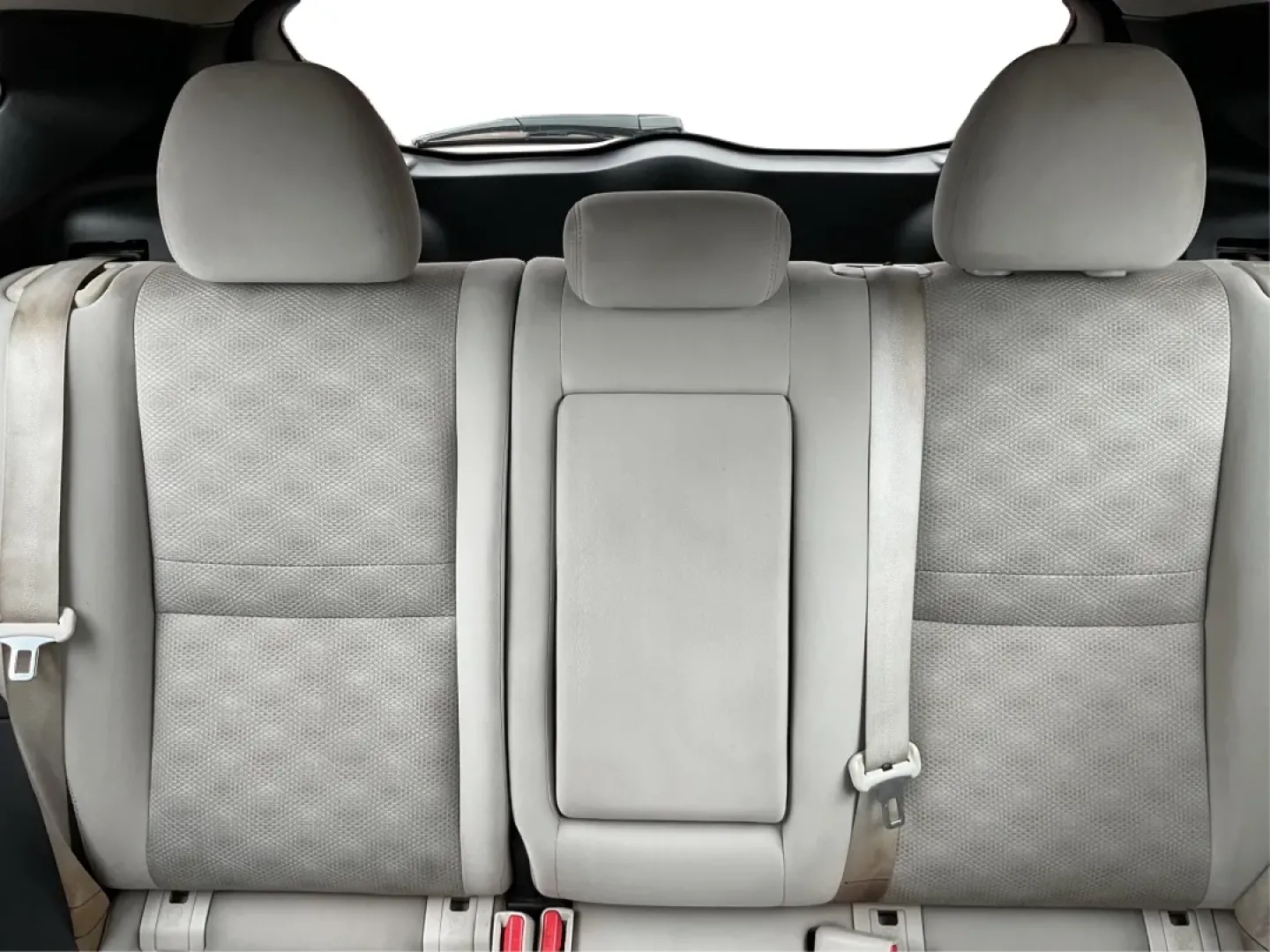 2019 Nissan Rogue SV (JN1BJ1CR3KW) with an 2L I-4 gasoline direct injection engine, located at 401 Woodman Dr, Riverside, OH, 45431, (937) 908-9800, 39.760899, -84.123421 - Imagine hitting the open road, the wind in your hair, as you embark on spontaneous weekend adventures or daily commutes-this is the lifestyle that the 2019 Nissan Rogue SV embodies. With its versatile SUV design and impressive features, this vehicle is perfect for anyone looking to elevate their dri - Photo#14