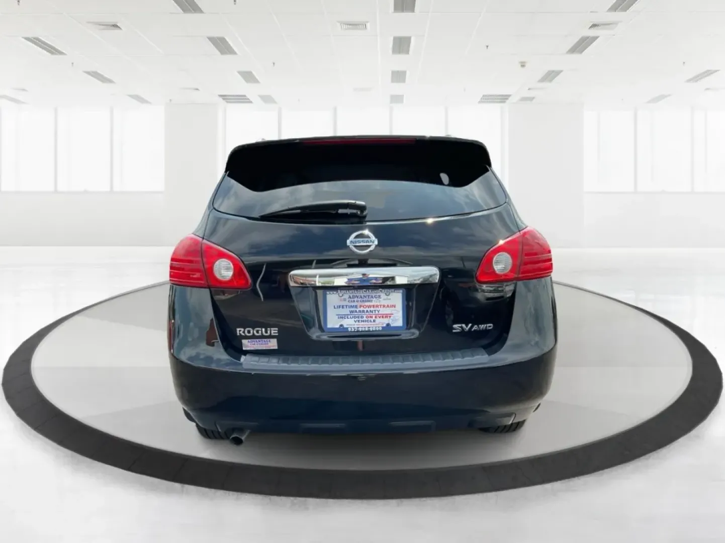 2013 Nissan Rogue SV (JN8AS5MV2DW) with an 2.5L I-4 DOHC engine, located at 1230 East Main St, Xenia, OH, 45385, (937) 908-9800, 39.688026, -83.910172 - **Experience Adventure with This 2013 Nissan Rogue SV at Advantage Car and Credit - Piqua!**<br /> <br /> Are you ready to embark on your next road trip or tackle your daily commute with confidence? The 2013 Nissan Rogue SV is perfect for budget-conscious buyers and growing families alike, offering - Photo#3