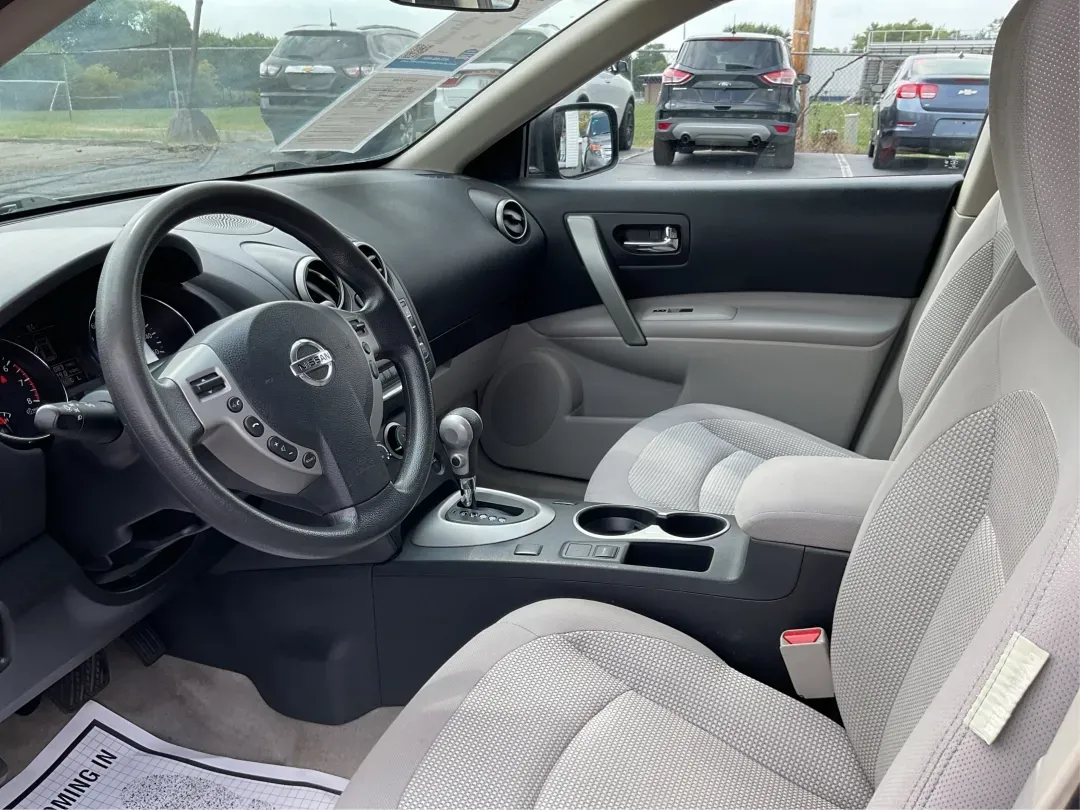 2013 Nissan Rogue SV (JN8AS5MV2DW) with an 2.5L I-4 DOHC engine, located at 1099 N County Rd 25A , Troy, OH, 45373, (937) 908-9800, 40.057079, -84.212883 - 2013 Nissan Rogue SV - Photo#9