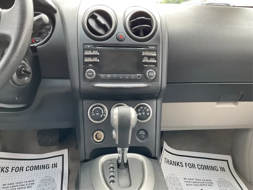 2013 Nissan Rogue SV (JN8AS5MV2DW) with an 2.5L I-4 DOHC engine, located at 1099 N County Rd 25A , Troy, OH, 45373, (937) 908-9800, 40.057079, -84.212883 - 2013 Nissan Rogue SV - Photo#13