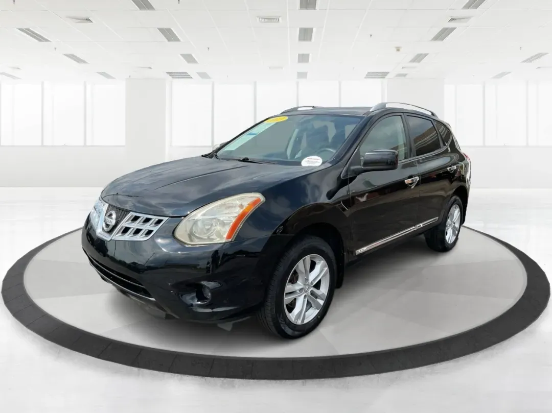 2013 Nissan Rogue SV (JN8AS5MV2DW) with an 2.5L I-4 DOHC engine, Continuously Variable Transmission transmission, located at 1951 S Dayton Lakeview Rd., New Carlisle, OH, 45344, (937) 908-9800, 39.890999, -84.050255 - **Experience Adventure with This 2013 Nissan Rogue SV at Advantage Car and Credit - Piqua!**<br /> <br /> Are you ready to embark on your next road trip or tackle your daily commute with confidence? The 2013 Nissan Rogue SV is perfect for budget-conscious buyers and growing families alike, offering - Photo#8