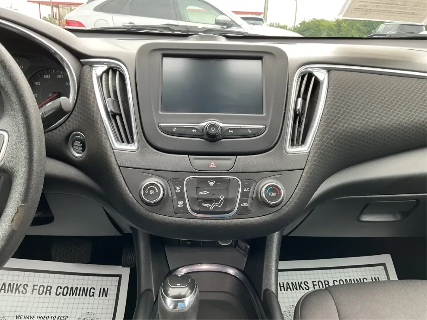 2018 Chevrolet Malibu LT (1G1ZD5ST8JF) with an ECOTEC 1.5L I-4 gasoline direct injection engine, located at 1951 S Dayton Lakeview Rd., New Carlisle, OH, 45344, (937) 908-9800, 39.890999, -84.050255 - **Discover Your Next Adventure with the 2018 Chevrolet Malibu LT at Advantage Car and Credit!**<br /> <br /> Are you ready to elevate your daily commute or family outings with a stylish and reliable sedan? The 2018 Chevrolet Malibu LT is the perfect vehicle for those seeking a balance of comfort, pe - Photo#12