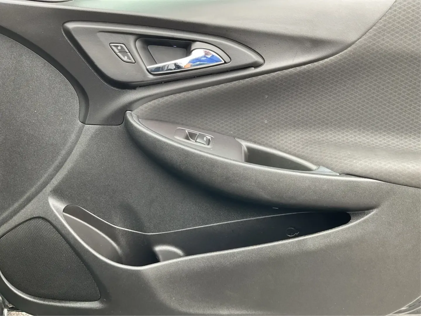 2018 Chevrolet Malibu LT (1G1ZD5ST8JF) with an ECOTEC 1.5L I-4 gasoline direct injection engine, located at 1951 S Dayton Lakeview Rd., New Carlisle, OH, 45344, (937) 908-9800, 39.890999, -84.050255 - **Discover Your Next Adventure with the 2018 Chevrolet Malibu LT at Advantage Car and Credit!**<br /> <br /> Are you ready to elevate your daily commute or family outings with a stylish and reliable sedan? The 2018 Chevrolet Malibu LT is the perfect vehicle for those seeking a balance of comfort, pe - Photo#19