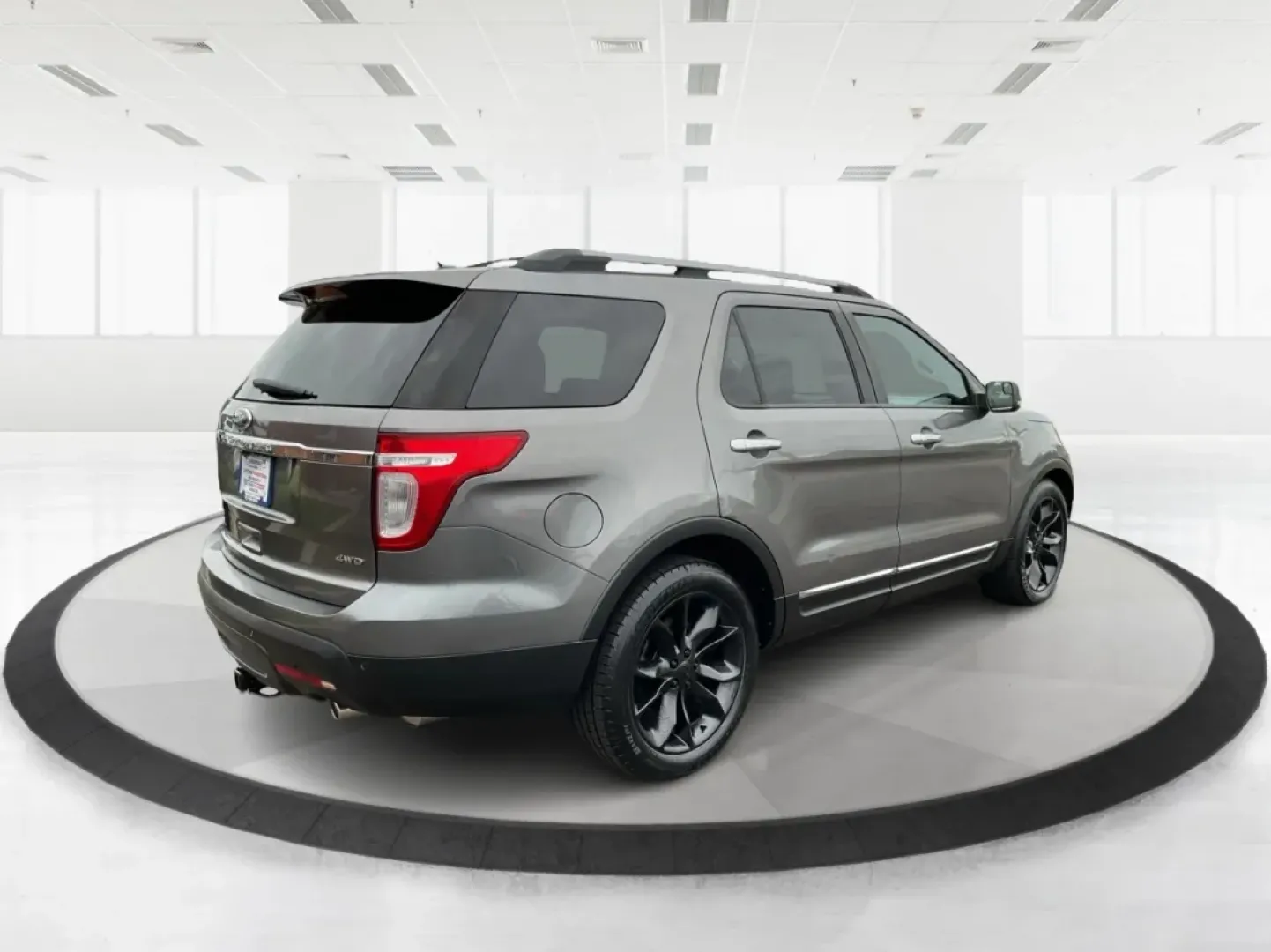 2011 Ford Explorer XLT (1FMHK8D86BG) with an 3.5L V-6 DOHC engine, located at 8750 N County Rd 25A, Piqua, OH, 45356, (937) 908-9800, 40.164391, -84.232513 - **Adventure Awaits: Discover the 2011 Ford Explorer XLT at Advantage Car and Credit Your Local Buy Here Pay Here Dealer!**<br /> <br /> Are you ready to elevate your family adventures or weekend getaways? Look no further than the 2011 Ford Explorer XLT, available now at Advantage Car and Credit in - Photo#2