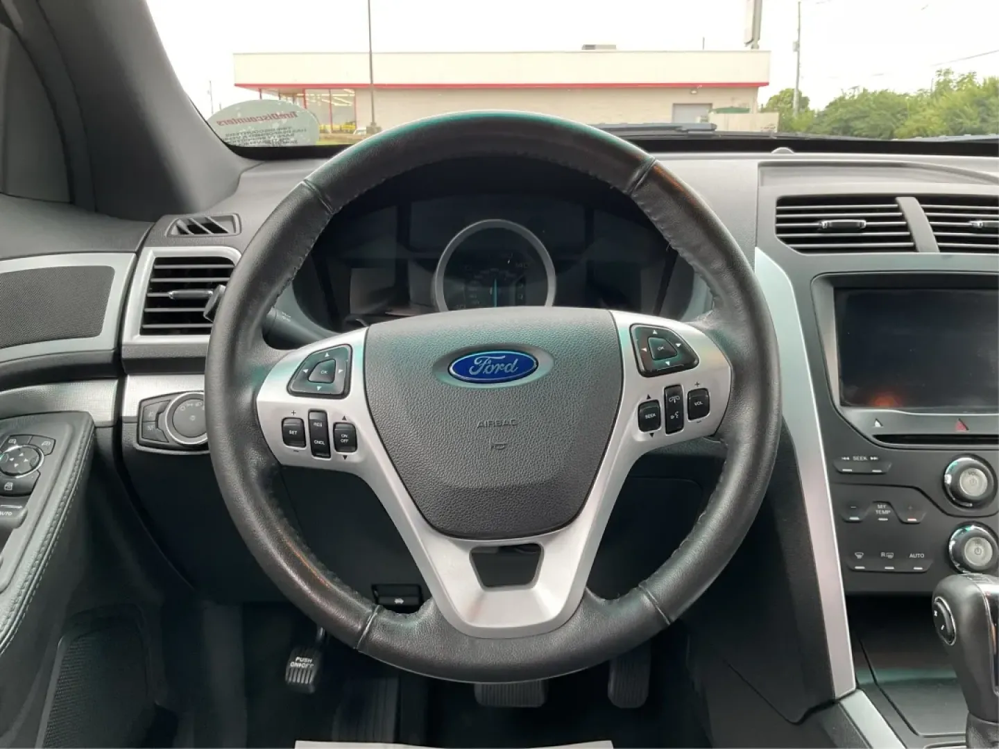 2011 Ford Explorer XLT (1FMHK8D86BG) with an 3.5L V-6 DOHC engine, located at 8750 N County Rd 25A, Piqua, OH, 45356, (937) 908-9800, 40.164391, -84.232513 - **Adventure Awaits: Discover the 2011 Ford Explorer XLT at Advantage Car and Credit Your Local Buy Here Pay Here Dealer!**<br /> <br /> Are you ready to elevate your family adventures or weekend getaways? Look no further than the 2011 Ford Explorer XLT, available now at Advantage Car and Credit in - Photo#16