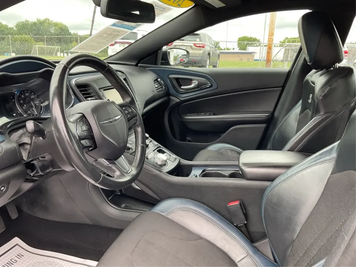 2015 Chrysler 200 S (1C3CCCDG3FN) with an 3.6L V-6 DOHC engine, located at 8750 N County Rd 25A, Piqua, OH, 45356, (937) 908-9800, 40.164391, -84.232513 - **Elevate Your Daily Drive with the 2015 Chrysler 200 S!**<br /> <br /> Are you seeking a reliable and stylish sedan that seamlessly fits into your busy lifestyle? Look no further than the stunning 2015 Chrysler 200 S available at Advantage Car and Credit - Piqua. Perfect for daily commutes, family - Photo#9