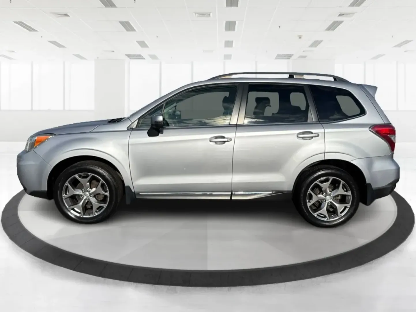 2016 Subaru Forester 2.5i Touring (JF2SJAVC0GH) with an 2.5L H4 SOHC 16V engine, Continuously Variable Transmission transmission, located at 8750 N County Rd 25A, Piqua, OH, 45356, (937) 908-9800, 40.164391, -84.232513 - ### Discover Adventure with the 2016 Subaru Forester 2.5i Touring at Advantage Car and Credit - Piqua!<br /> <br /> Are you looking for the perfect vehicle to enhance your family outings, weekend adventures, or daily commutes? Look no further than the 2016 Subaru Forester 2.5i Touring, available now - Photo#5