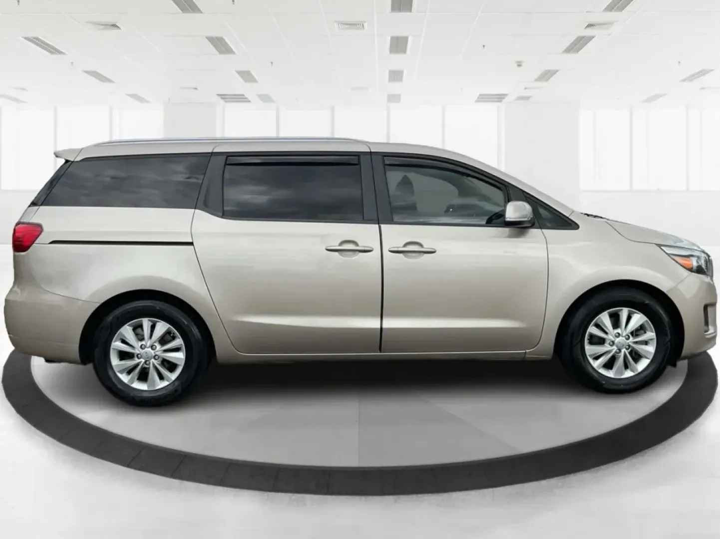 2016 Kia Sedona LX (KNDMB5C17G6) with an Lambda 3.3L V-6 gasoline direct injection engine, located at 1230 East Main St, Xenia, OH, 45385, (937) 908-9800, 39.688026, -83.910172 - Looking for the perfect family vehicle that combines comfort, reliability, and modern features? Look no further than the 2016 Kia Sedona LX, available now at Advantage Car and Credit in Xenia, OH. Ideal for growing families or anyone who needs extra cargo space, this passenger van is designed to mak - Photo#1