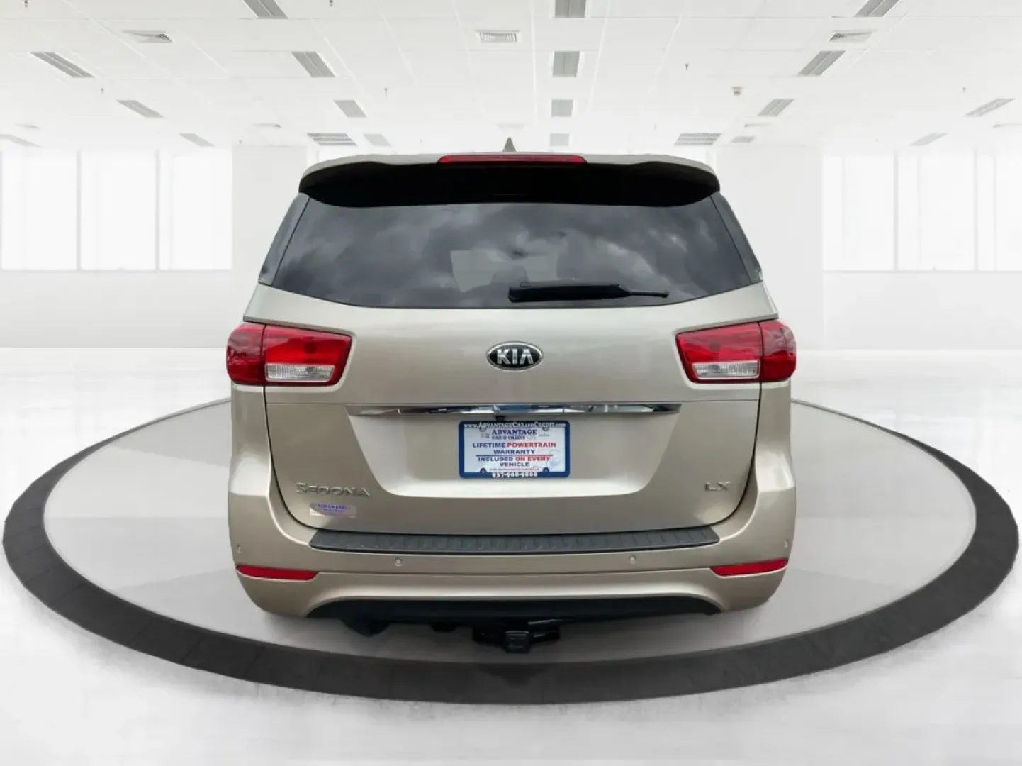 2016 Kia Sedona LX (KNDMB5C17G6) with an Lambda 3.3L V-6 gasoline direct injection engine, located at 1230 East Main St, Xenia, OH, 45385, (937) 908-9800, 39.688026, -83.910172 - Looking for the perfect family vehicle that combines comfort, reliability, and modern features? Look no further than the 2016 Kia Sedona LX, available now at Advantage Car and Credit in Xenia, OH. Ideal for growing families or anyone who needs extra cargo space, this passenger van is designed to mak - Photo#3