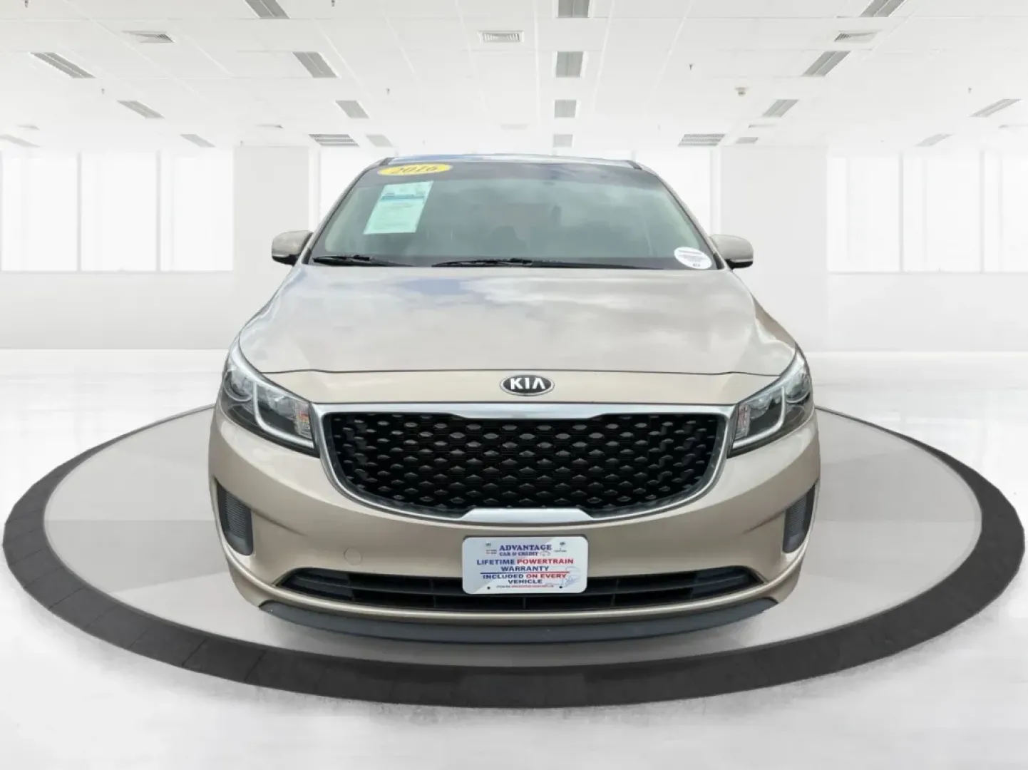 2016 Kia Sedona LX (KNDMB5C17G6) with an Lambda 3.3L V-6 gasoline direct injection engine, located at 1230 East Main St, Xenia, OH, 45385, (937) 908-9800, 39.688026, -83.910172 - Looking for the perfect family vehicle that combines comfort, reliability, and modern features? Look no further than the 2016 Kia Sedona LX, available now at Advantage Car and Credit in Xenia, OH. Ideal for growing families or anyone who needs extra cargo space, this passenger van is designed to mak - Photo#7