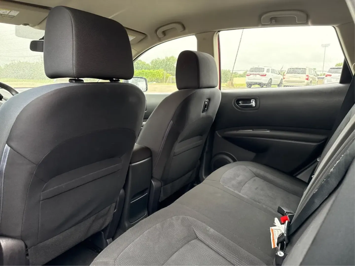 2015 Nissan Rogue S (JN8AS5MVXFW) with an 2.5L I-4 DOHC engine, located at 1099 N County Rd 25A , Troy, OH, 45373, (937) 908-9800, 40.057079, -84.212883 - **Elevate Your Adventures with the 2015 Nissan Rogue at Advantage Car and Credit - Troy!**<br /> <br /> Are you ready to upgrade your family road trips or daily commutes with a dependable and stylish SUV? The 2015 Nissan Rogue in Cayenne Red is here to make every journey enjoyable and comfortable. W - Photo#10