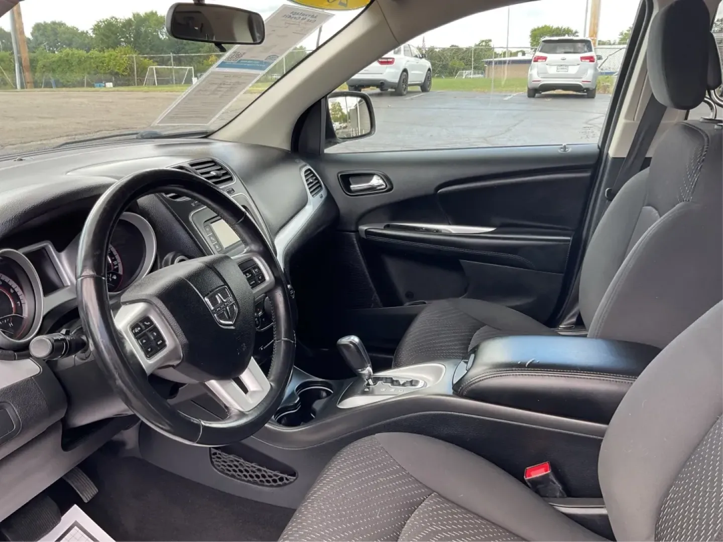 2018 Dodge Journey SE (3C4PDCAB1JT) with an Tigershark MultiAir 2.4L I-4 DOHC engine, located at 1184 Kauffman Ave, Fairborn, OH, 45324, (937) 908-9800, 39.807072, -84.030914 - **Discover Your Next Adventure with the 2018 Dodge Journey SE at Advantage Car and Credit - Fairborn!**<br /> <br /> Are you ready to elevate your family adventures or conquer daily commutes? The 2018 Dodge Journey SE is designed for those who seek versatility, comfort, and space without sacrificing - Photo#9