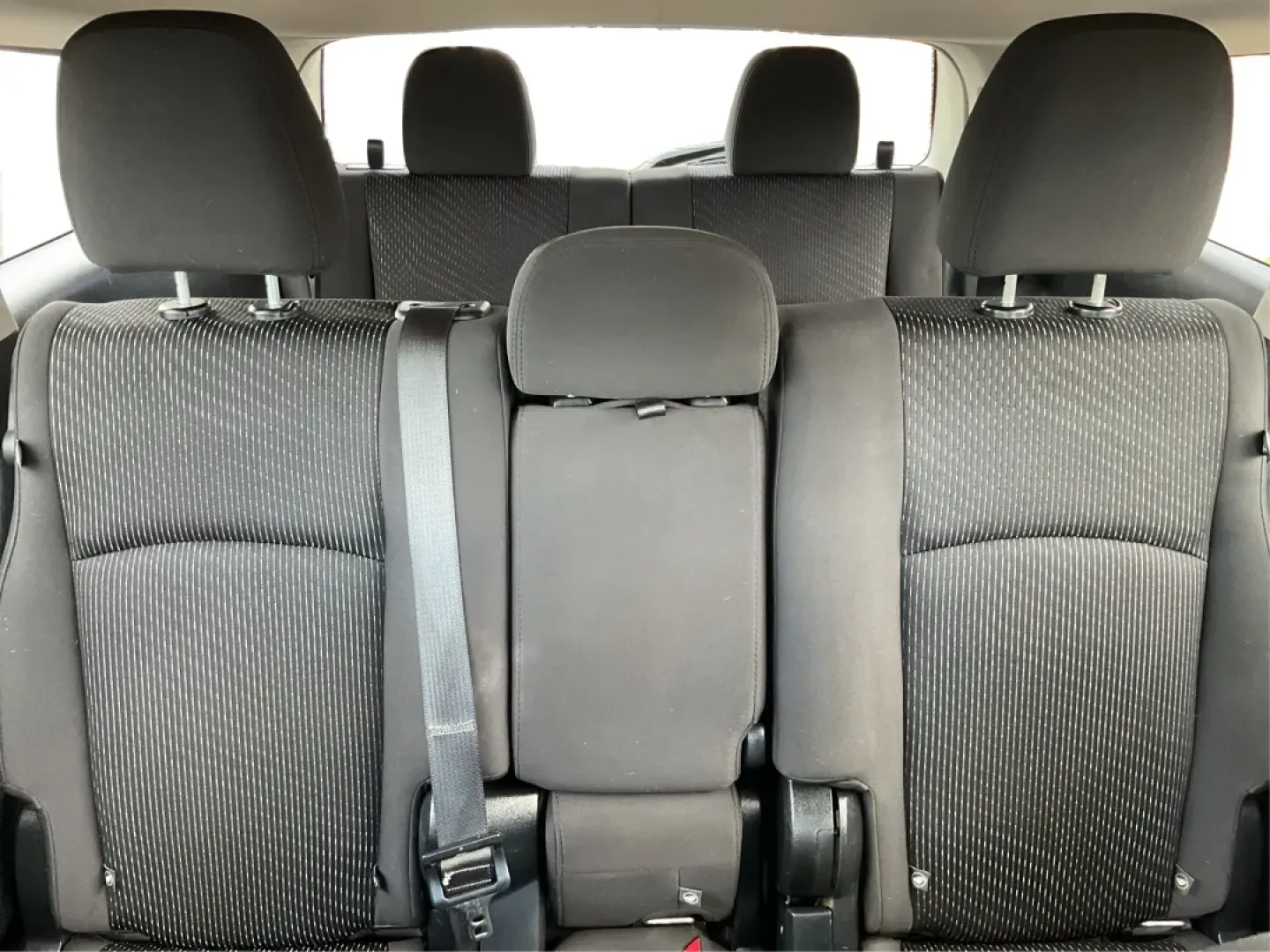 2018 Dodge Journey SE (3C4PDCAB1JT) with an Tigershark MultiAir 2.4L I-4 DOHC engine, located at 1184 Kauffman Ave, Fairborn, OH, 45324, (937) 908-9800, 39.807072, -84.030914 - **Discover Your Next Adventure with the 2018 Dodge Journey SE at Advantage Car and Credit - Fairborn!**<br /> <br /> Are you ready to elevate your family adventures or conquer daily commutes? The 2018 Dodge Journey SE is designed for those who seek versatility, comfort, and space without sacrificing - Photo#14