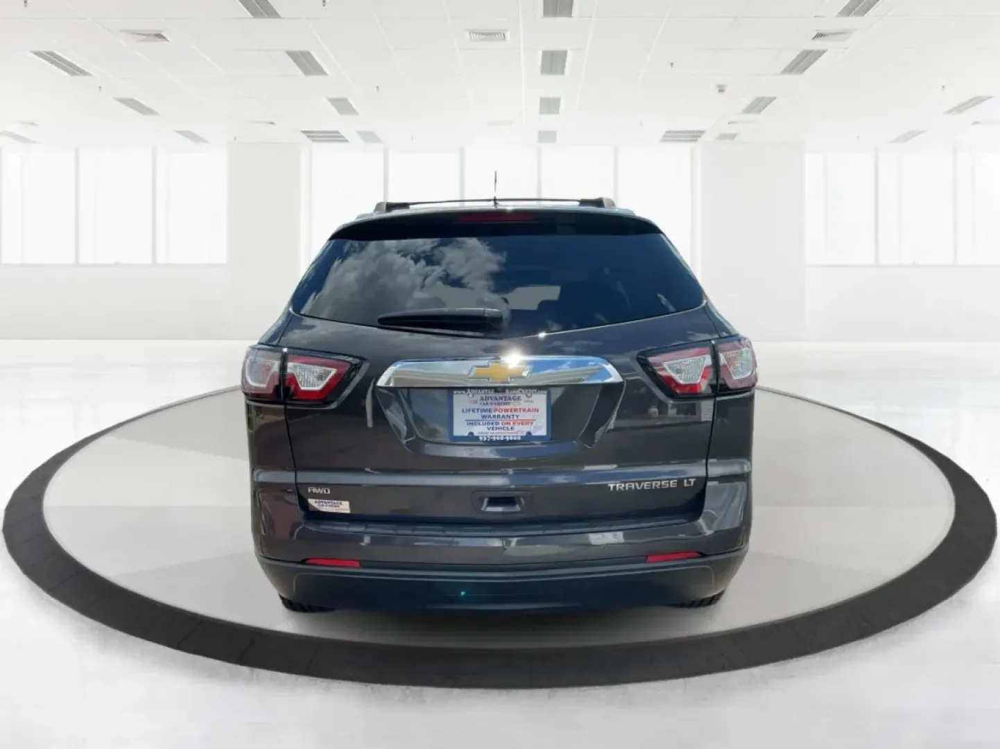 2015 Chevrolet Traverse 1LT (1GNKVGKD5FJ) with an 3.6L V-6 gasoline direct injection engine, located at 8750 N County Rd 25A, Piqua, OH, 45356, (937) 908-9800, 40.164391, -84.232513 - ### 2015 Chevrolet Traverse 1LT: Your Family's Adventure Ready Vehicle!<br /> <br /> Are you ready to elevate your family adventures or tackle daily commutes with ease? The 2015 Chevrolet Traverse 1LT is here to meet all your needs! This spacious and versatile SUV is perfect for growing families, id - Photo#3