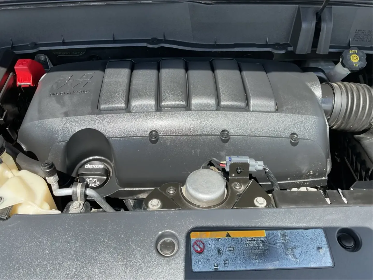 2015 Chevrolet Traverse 1LT (1GNKVGKD5FJ) with an 3.6L V-6 gasoline direct injection engine, located at 8750 N County Rd 25A, Piqua, OH, 45356, (937) 908-9800, 40.164391, -84.232513 - ### 2015 Chevrolet Traverse 1LT: Your Family's Adventure Ready Vehicle!<br /> <br /> Are you ready to elevate your family adventures or tackle daily commutes with ease? The 2015 Chevrolet Traverse 1LT is here to meet all your needs! This spacious and versatile SUV is perfect for growing families, id - Photo#11