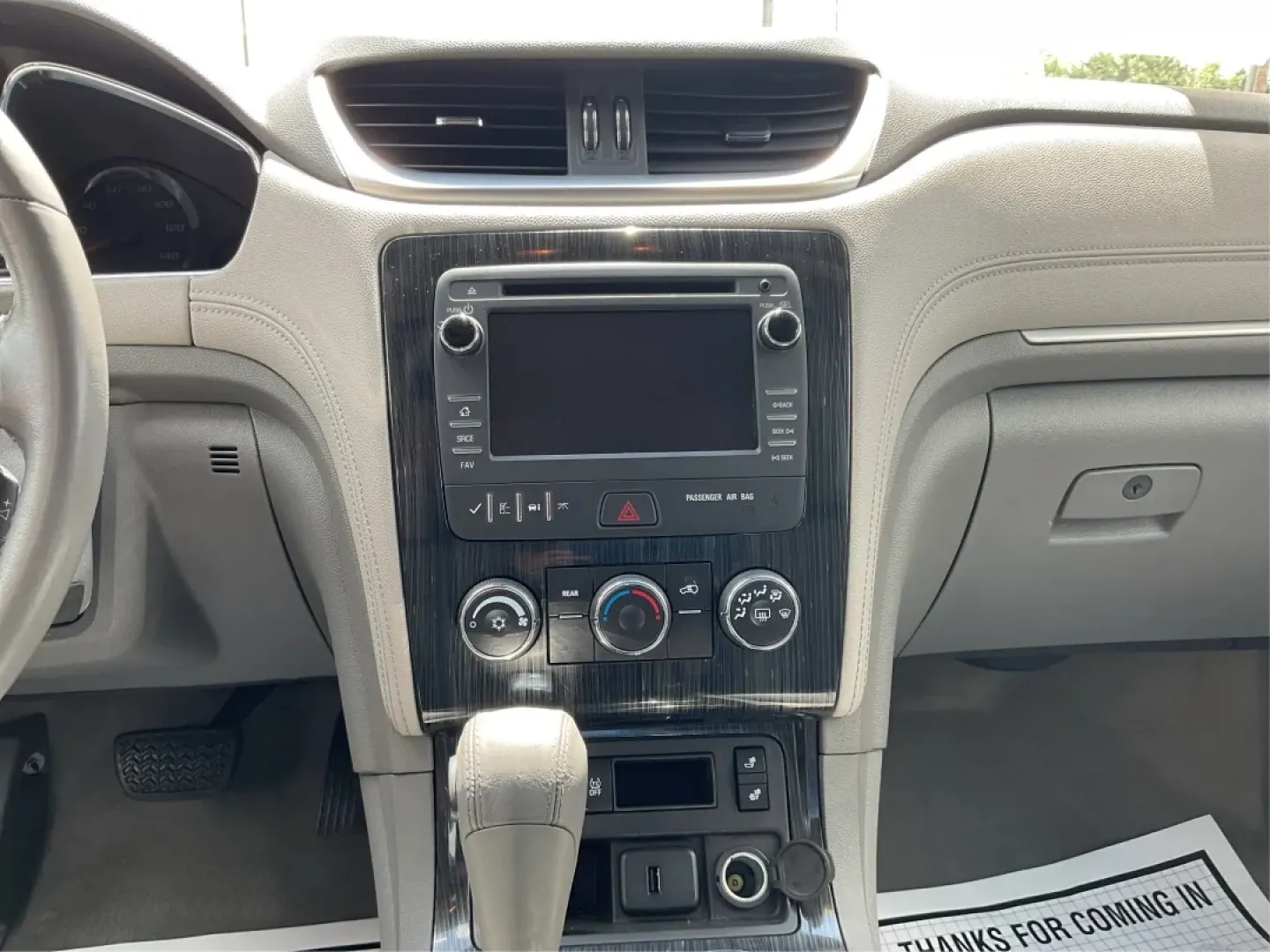 2015 Chevrolet Traverse 1LT (1GNKVGKD5FJ) with an 3.6L V-6 gasoline direct injection engine, located at 8750 N County Rd 25A, Piqua, OH, 45356, (937) 908-9800, 40.164391, -84.232513 - ### 2015 Chevrolet Traverse 1LT: Your Family's Adventure Ready Vehicle!<br /> <br /> Are you ready to elevate your family adventures or tackle daily commutes with ease? The 2015 Chevrolet Traverse 1LT is here to meet all your needs! This spacious and versatile SUV is perfect for growing families, id - Photo#13