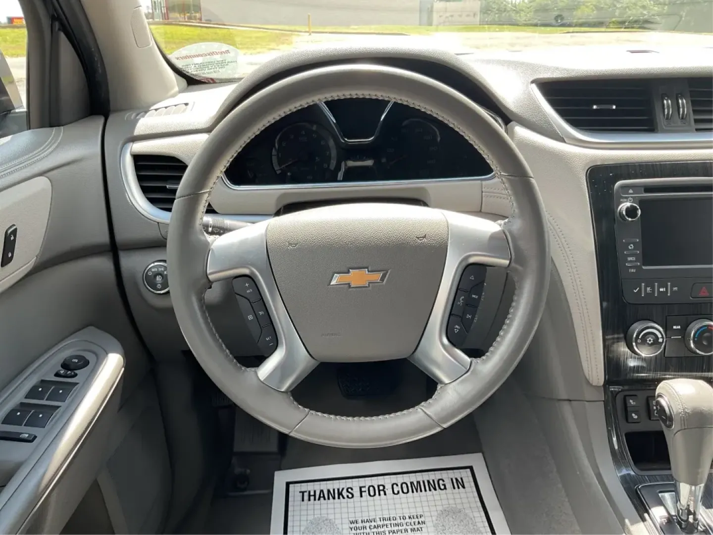 2015 Chevrolet Traverse 1LT (1GNKVGKD5FJ) with an 3.6L V-6 gasoline direct injection engine, located at 8750 N County Rd 25A, Piqua, OH, 45356, (937) 908-9800, 40.164391, -84.232513 - ### 2015 Chevrolet Traverse 1LT: Your Family's Adventure Ready Vehicle!<br /> <br /> Are you ready to elevate your family adventures or tackle daily commutes with ease? The 2015 Chevrolet Traverse 1LT is here to meet all your needs! This spacious and versatile SUV is perfect for growing families, id - Photo#16