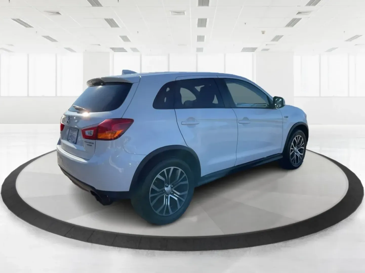 2017 Mitsubishi Outlander 2.0 ES (JA4AR3AU0HZ) with an 2L I-4 DOHC engine, located at 8750 N County Rd 25A, Piqua, OH, 45356, (937) 908-9800, 40.164391, -84.232513 - **Adventure Awaits with the 2017 Mitsubishi Outlander - Your Perfect Family SUV!**<br /> <br /> At Advantage Car and Credit - Piqua, we understand that your vehicle is more than just a mode of transportation; it's a gateway to adventure, a reliable partner for daily commutes, and a spacious haven fo - Photo#2