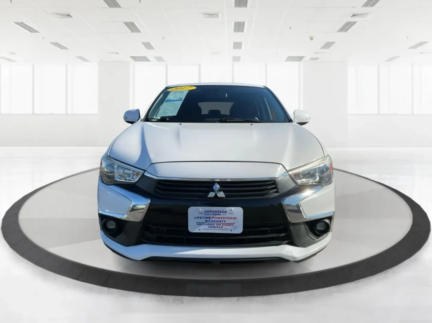 2017 Mitsubishi Outlander 2.0 ES (JA4AR3AU0HZ) with an 2L I-4 DOHC engine, located at 8750 N County Rd 25A, Piqua, OH, 45356, (937) 908-9800, 40.164391, -84.232513 - **Adventure Awaits with the 2017 Mitsubishi Outlander - Your Perfect Family SUV!**<br /> <br /> At Advantage Car and Credit - Piqua, we understand that your vehicle is more than just a mode of transportation; it's a gateway to adventure, a reliable partner for daily commutes, and a spacious haven fo - Photo#7