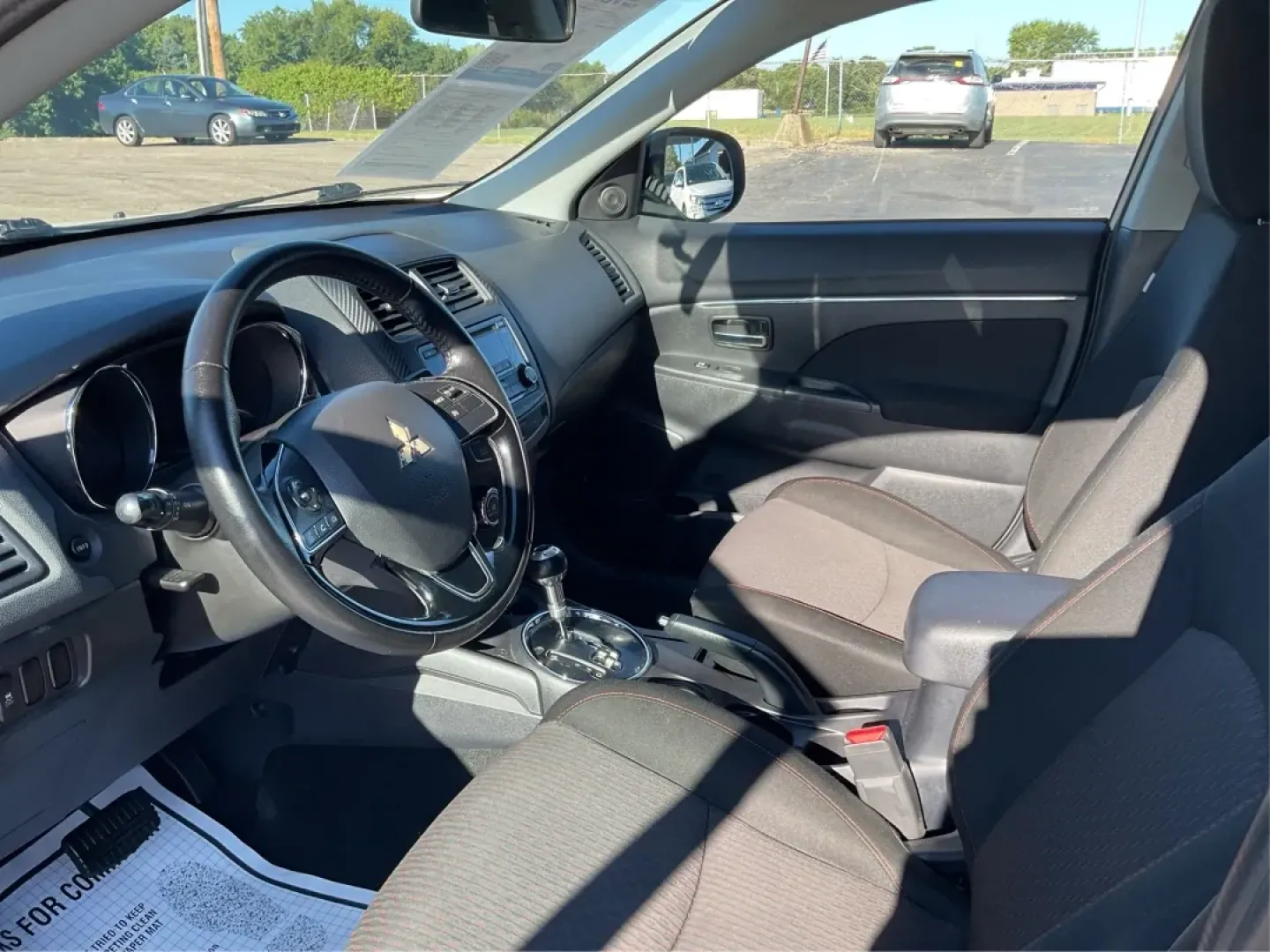 2017 Mitsubishi Outlander 2.0 ES (JA4AR3AU0HZ) with an 2L I-4 DOHC engine, located at 8750 N County Rd 25A, Piqua, OH, 45356, (937) 908-9800, 40.164391, -84.232513 - **Adventure Awaits with the 2017 Mitsubishi Outlander - Your Perfect Family SUV!**<br /> <br /> At Advantage Car and Credit - Piqua, we understand that your vehicle is more than just a mode of transportation; it's a gateway to adventure, a reliable partner for daily commutes, and a spacious haven fo - Photo#9